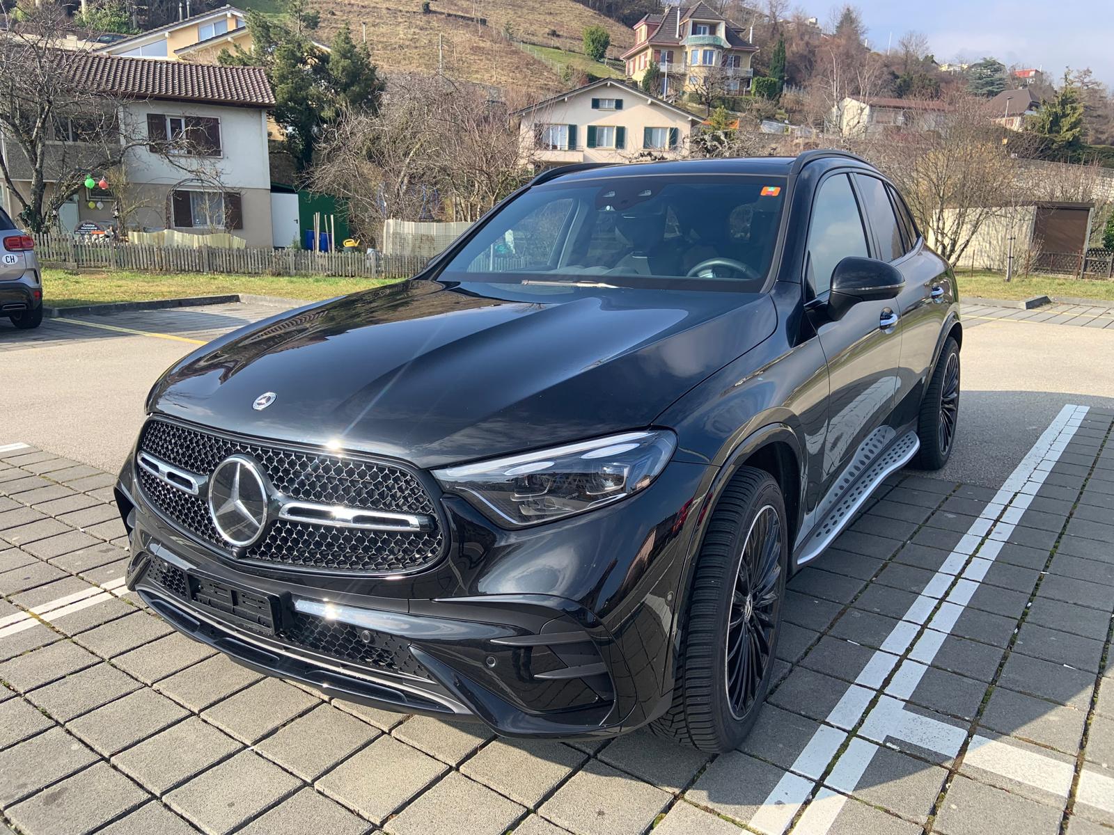 MERCEDES-BENZ GLC 300 4Matic AMG Line 9G-Tronic