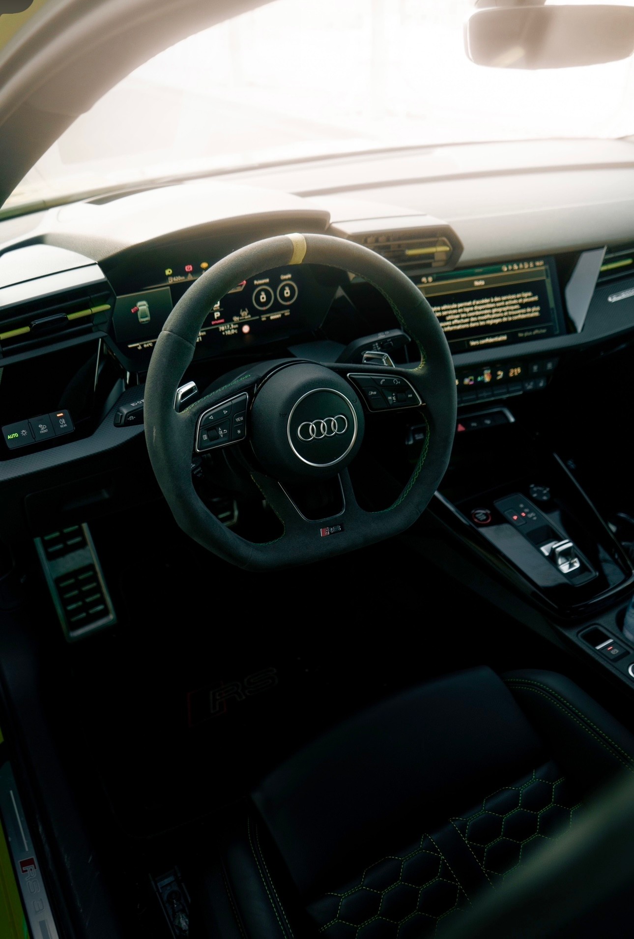 AUDI RS3 Limousine 2.5 TSI quattro S-tronic-image-5