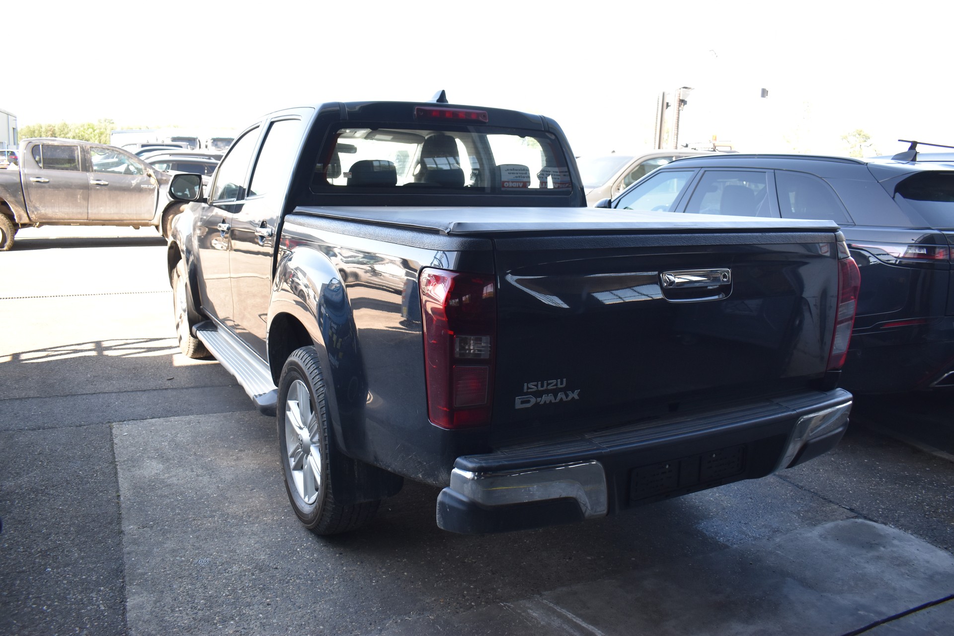 ISUZU D-MAX 1.9 Crew Cab Solar 4x4 A-image-6