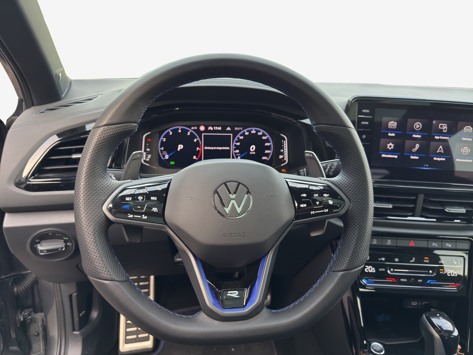 VW T-Roc 2.0 TSI R DSG 4Motion-image-8