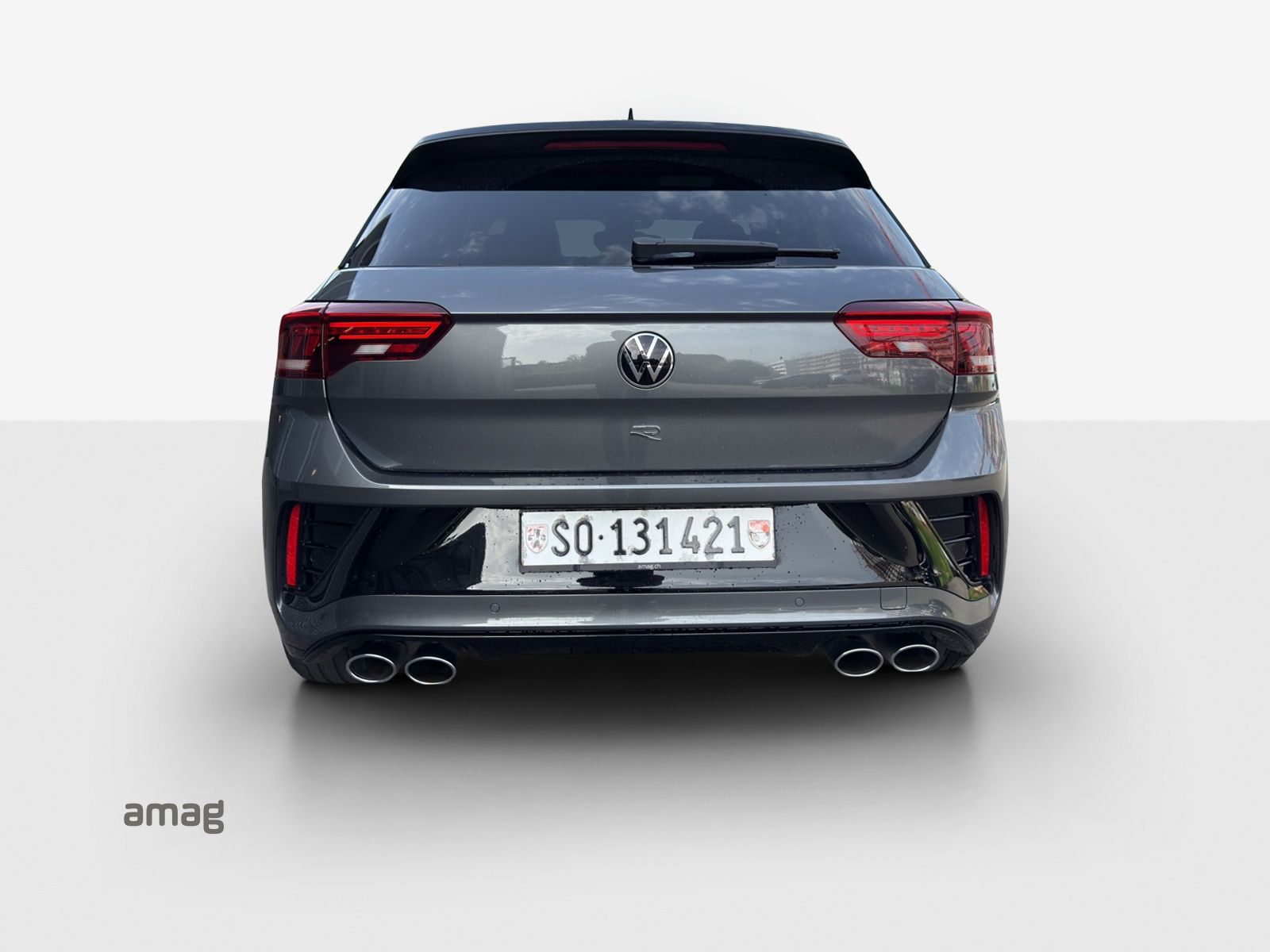 VW T-Roc 2.0 TSI R DSG 4Motion-image-4