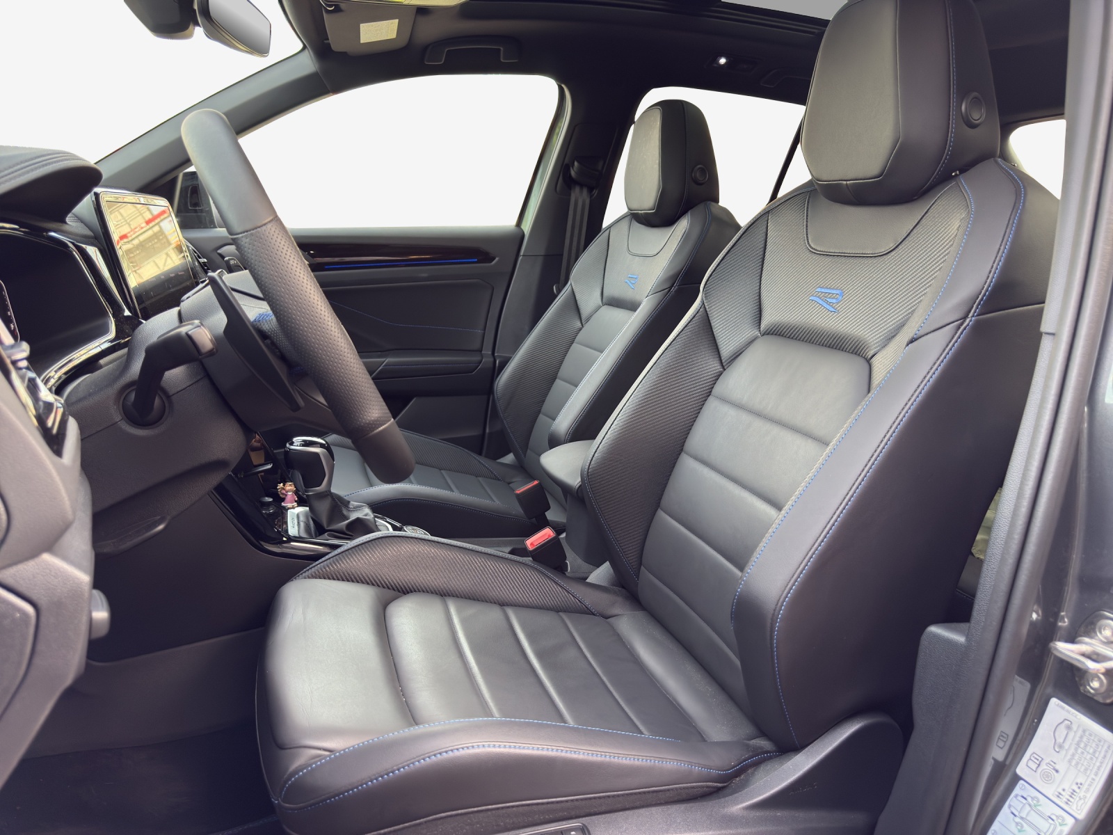 VW T-Roc 2.0 TSI R DSG 4Motion-image-7