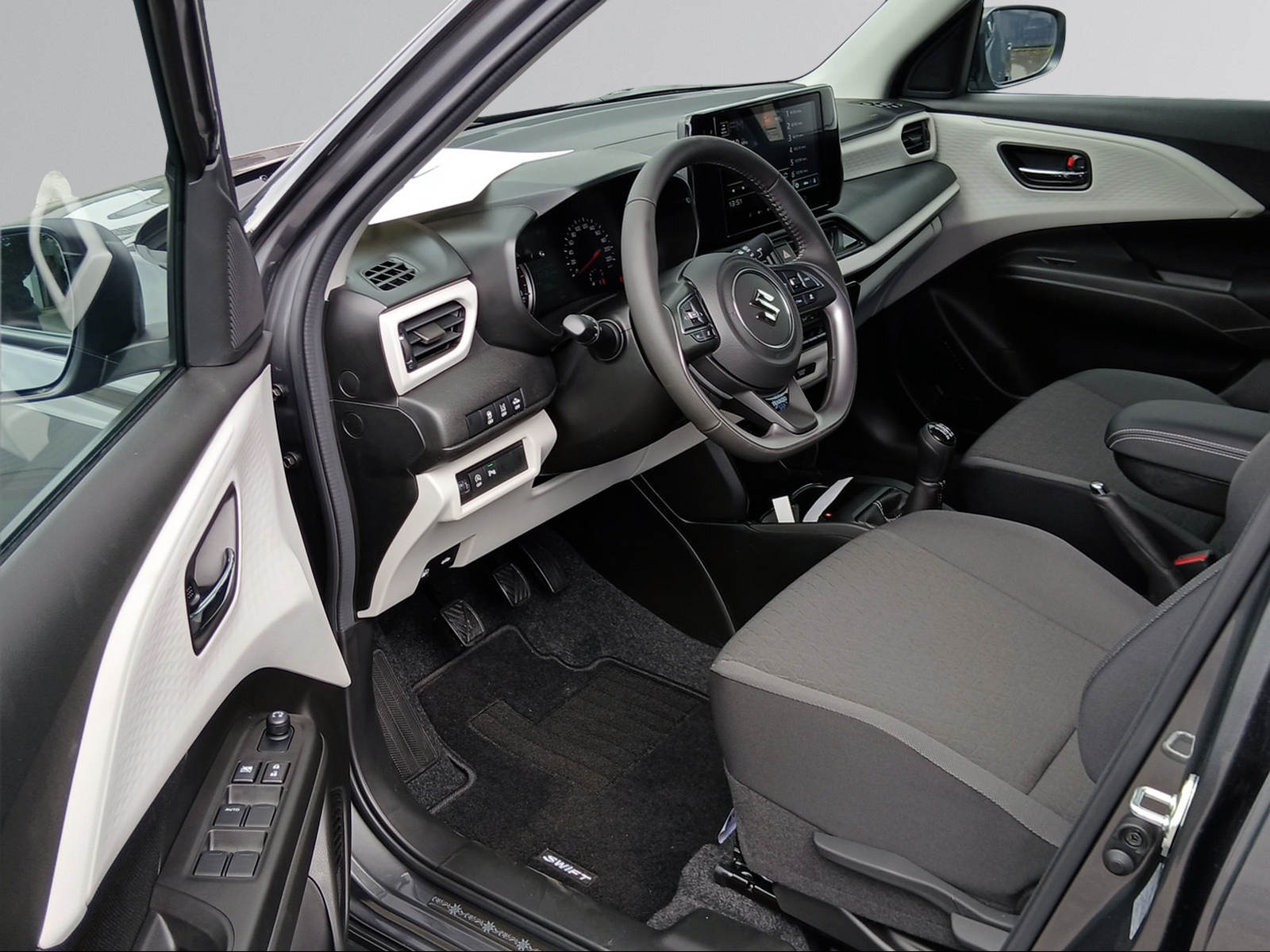 SUZUKI Swift 1.2 Tradizio Hybrid 4x4-image-10