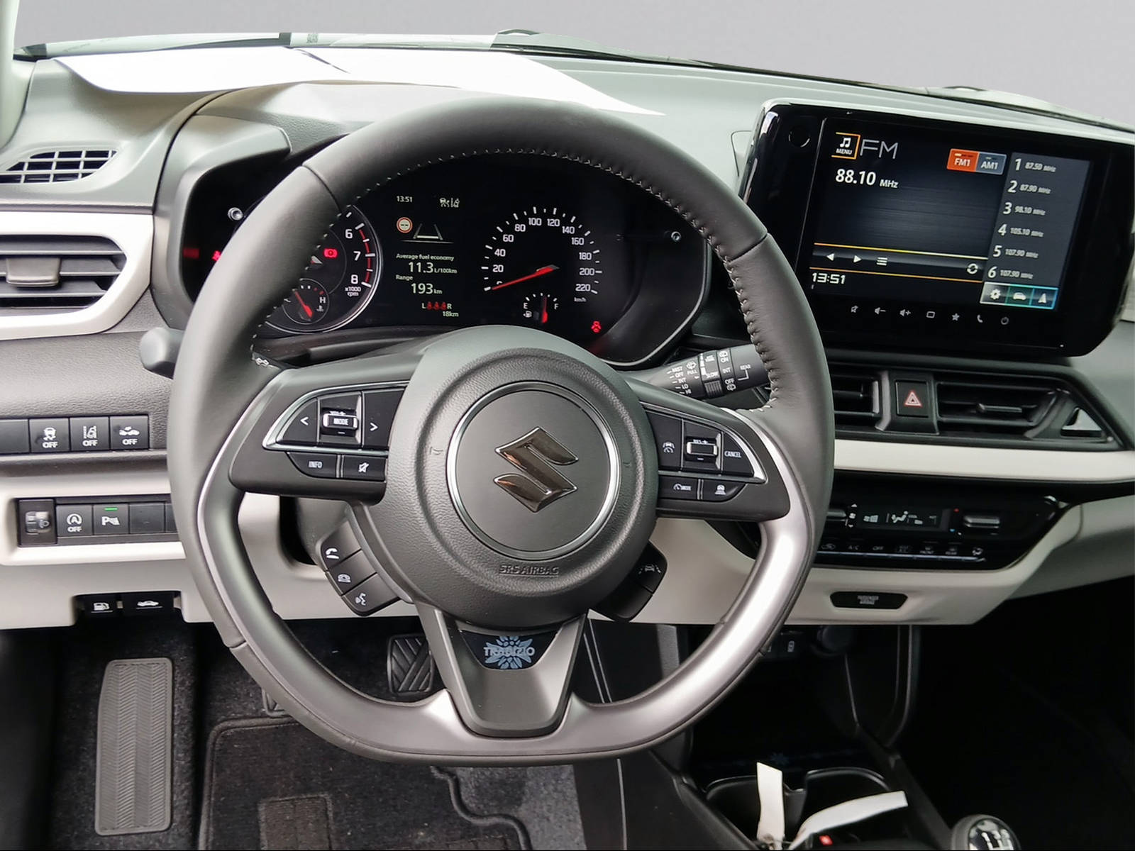 SUZUKI Swift 1.2 Tradizio Hybrid 4x4-image-14