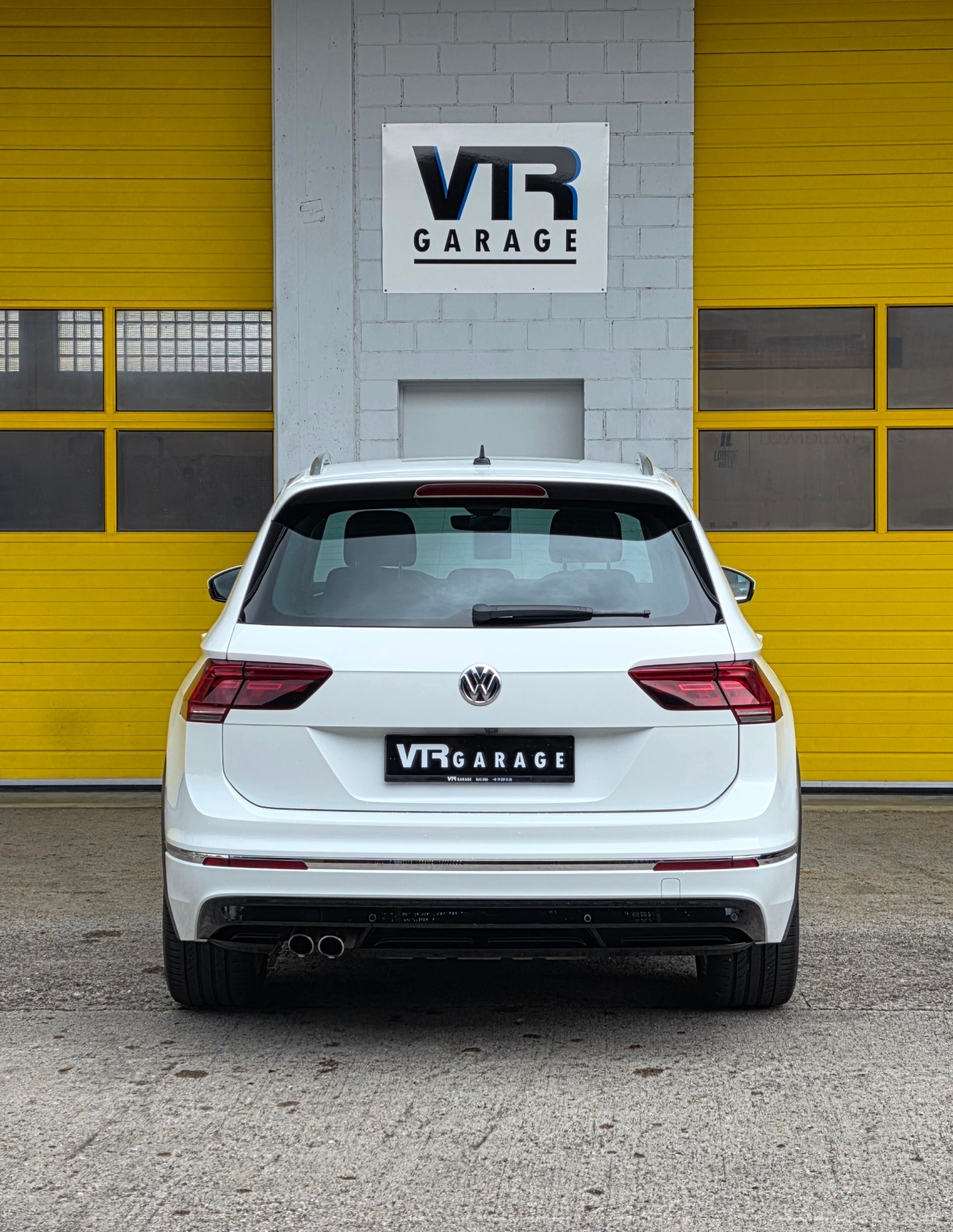 VW Tiguan 2.0TSI Comfortline 4Motion DSG R-line-image-4