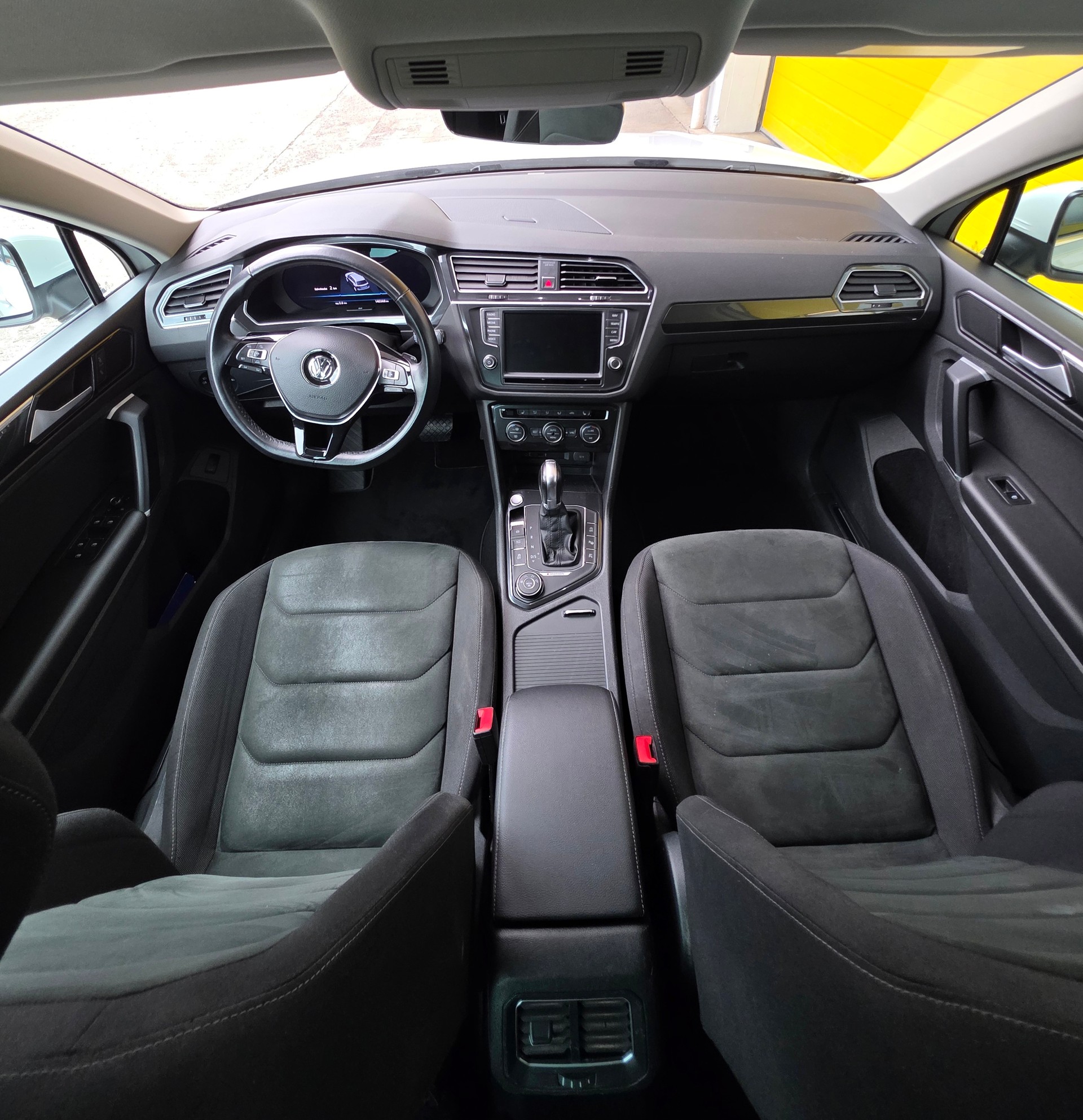 VW Tiguan 2.0TSI Comfortline 4Motion DSG R-line-image-9