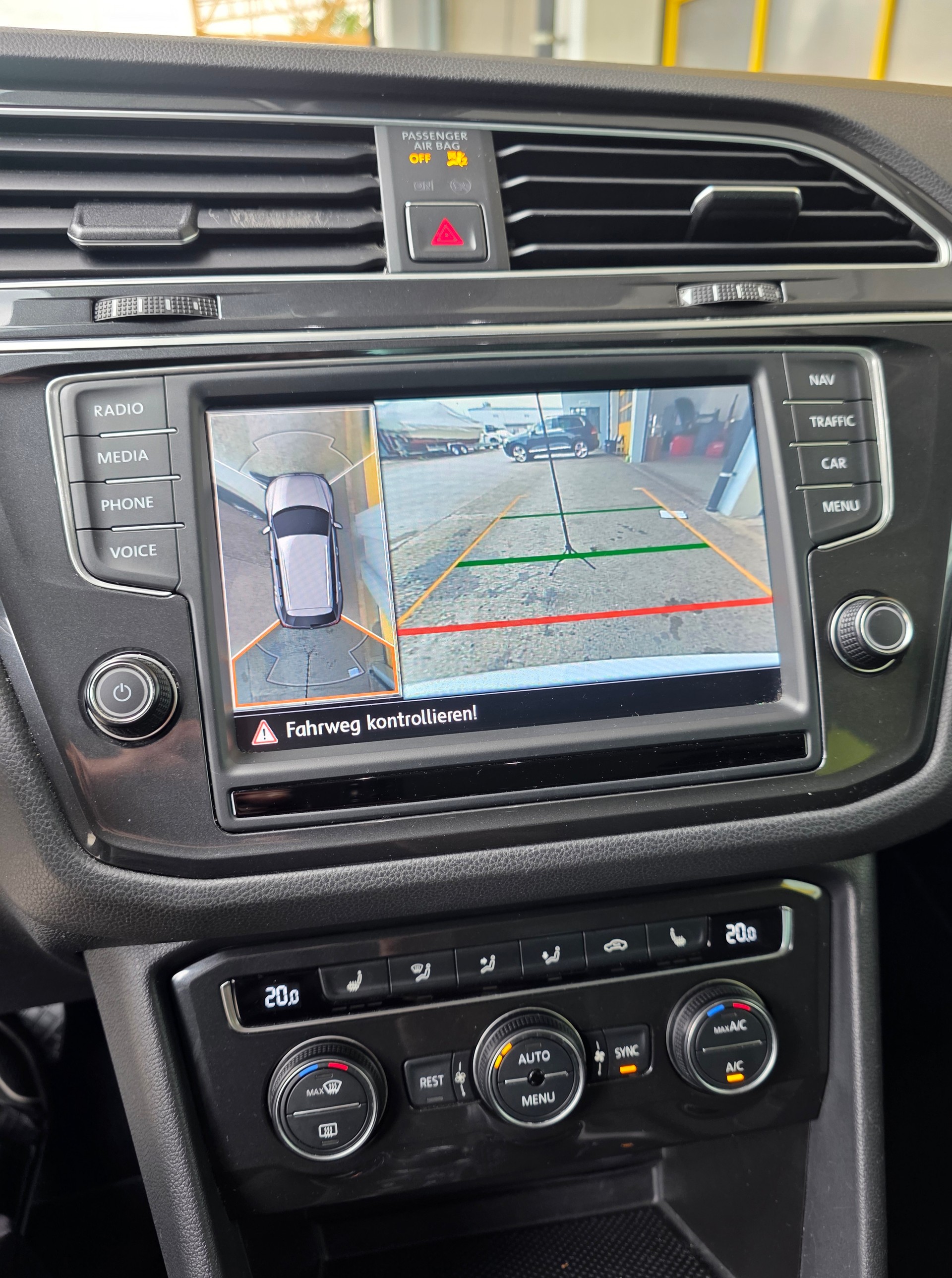 VW Tiguan 2.0TSI Comfortline 4Motion DSG R-line-image-13