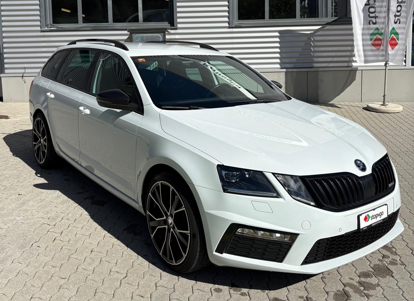 SKODA Octavia Combi 2.0 TDI RS Prag 4x4 DSG-image-4