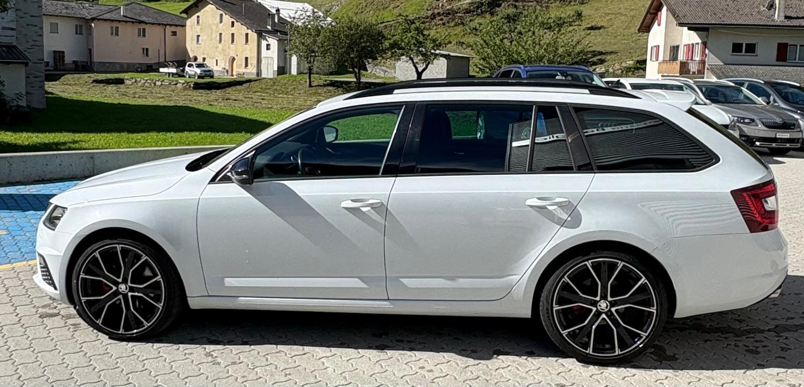SKODA Octavia Combi 2.0 TDI RS Prag 4x4 DSG-image-1