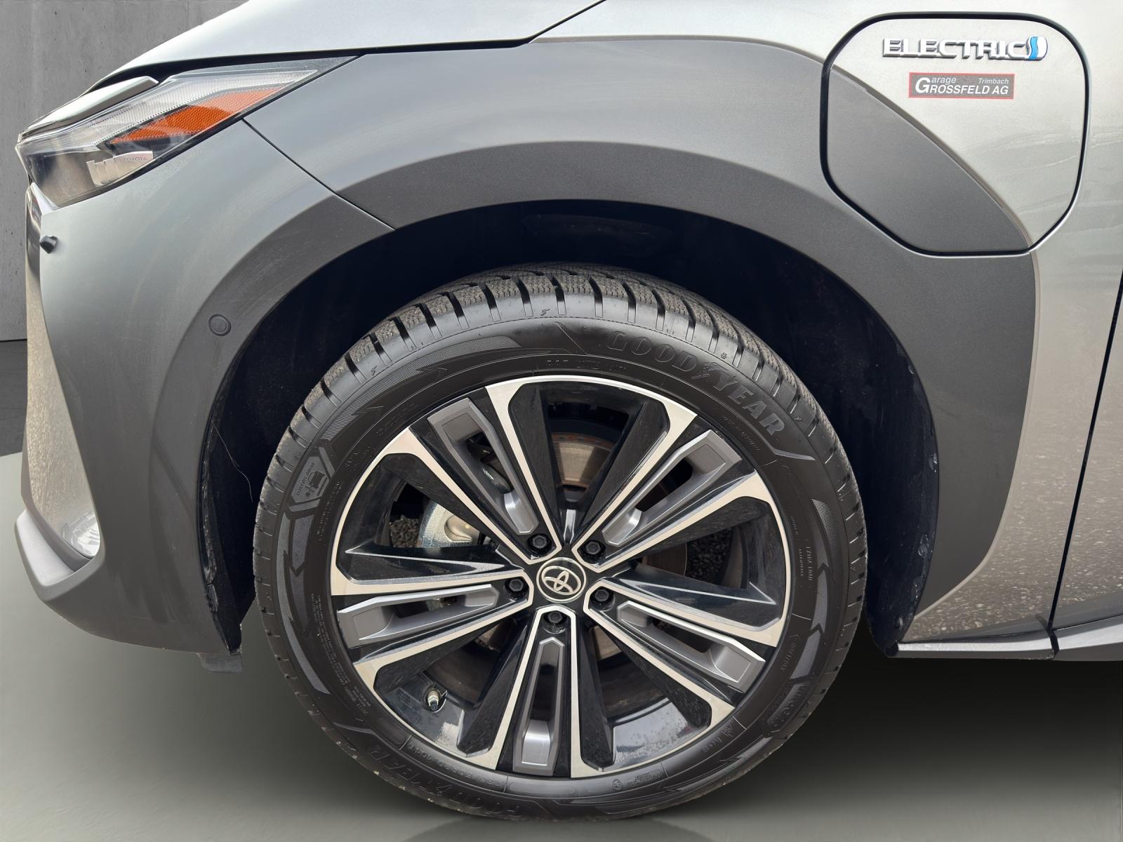 TOYOTA bZ4X Premium AWD-image-15