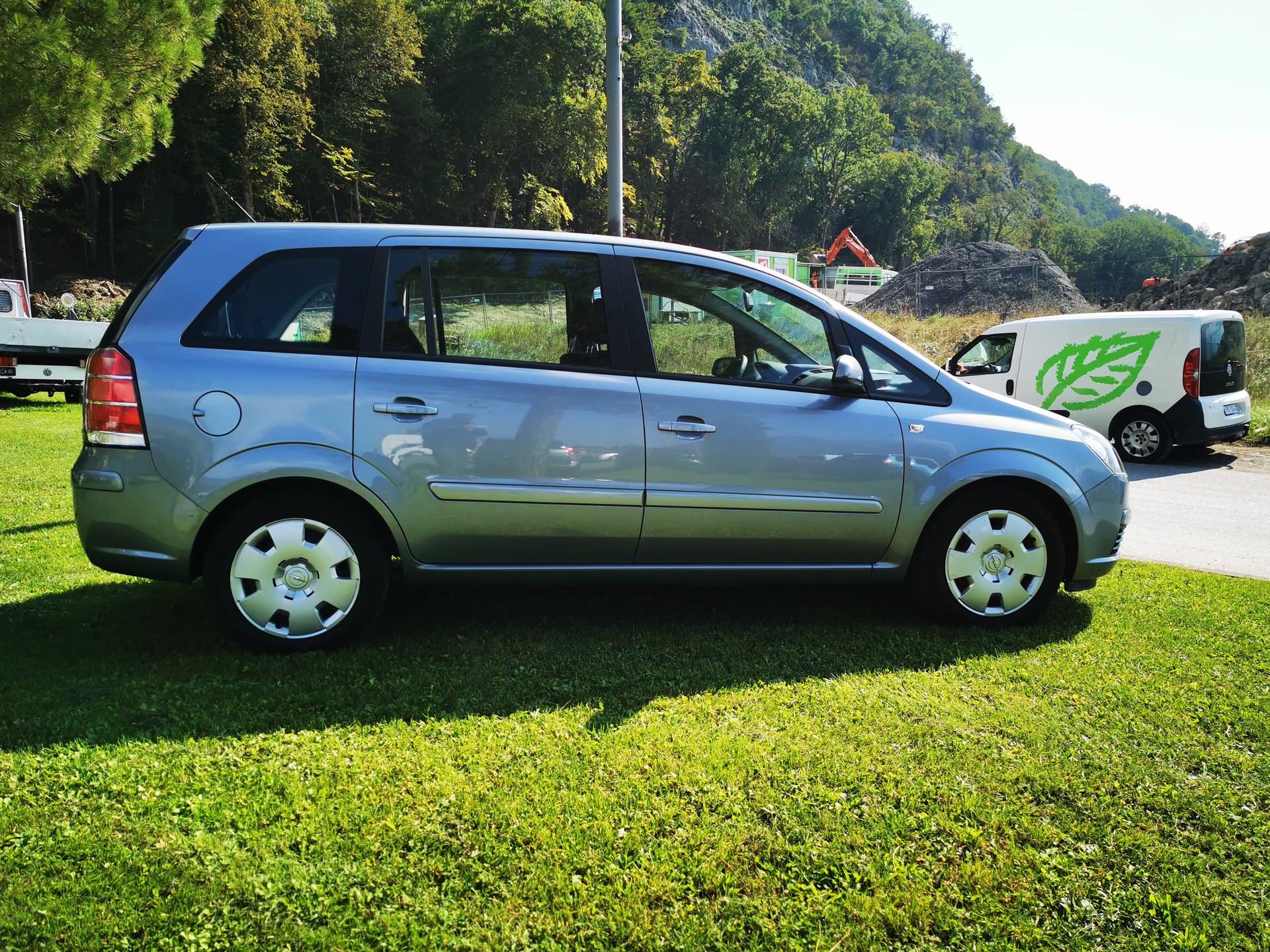 OPEL Zafira 2.2i 16V Enjoy-image-2