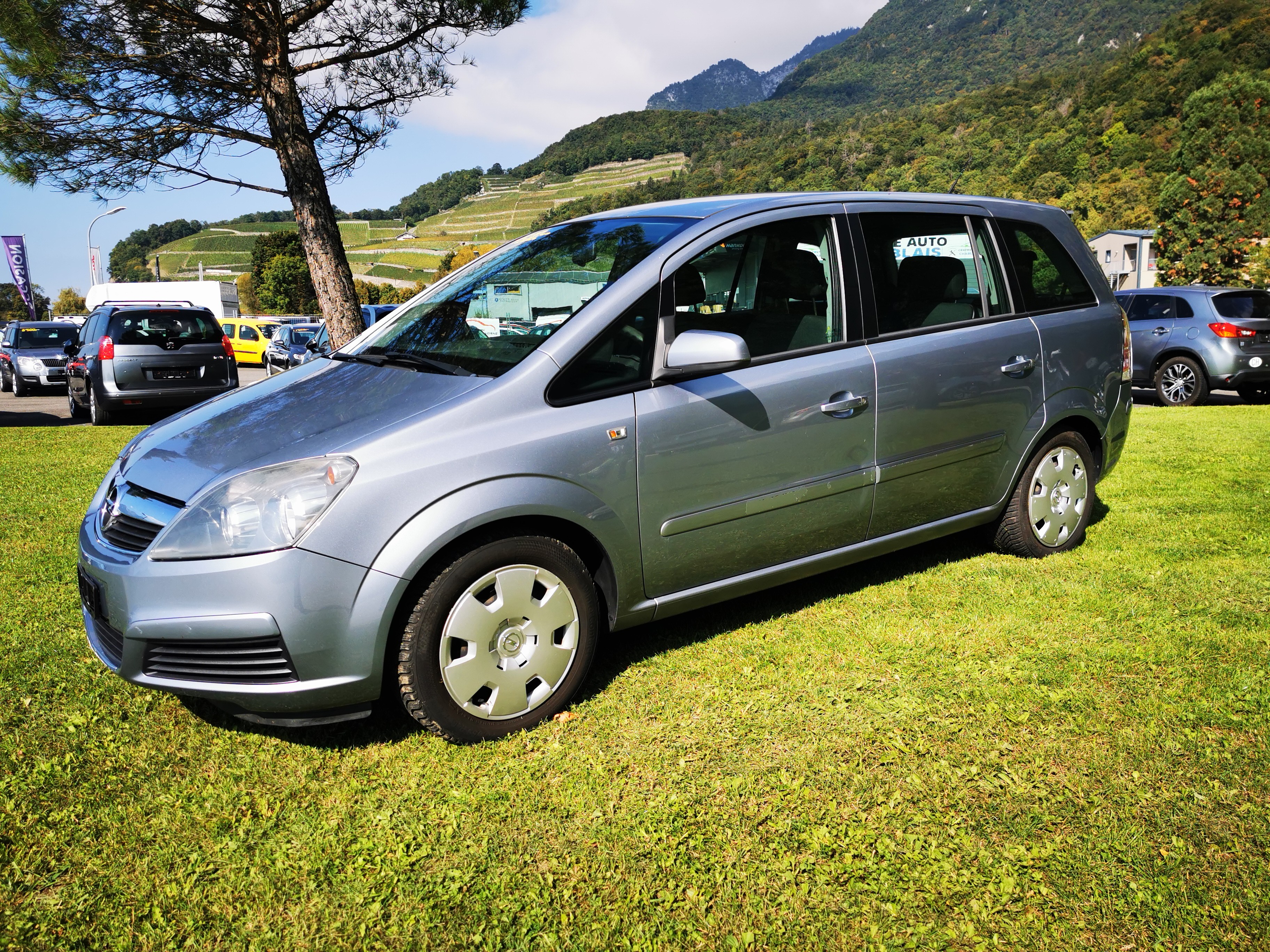 Car photo
