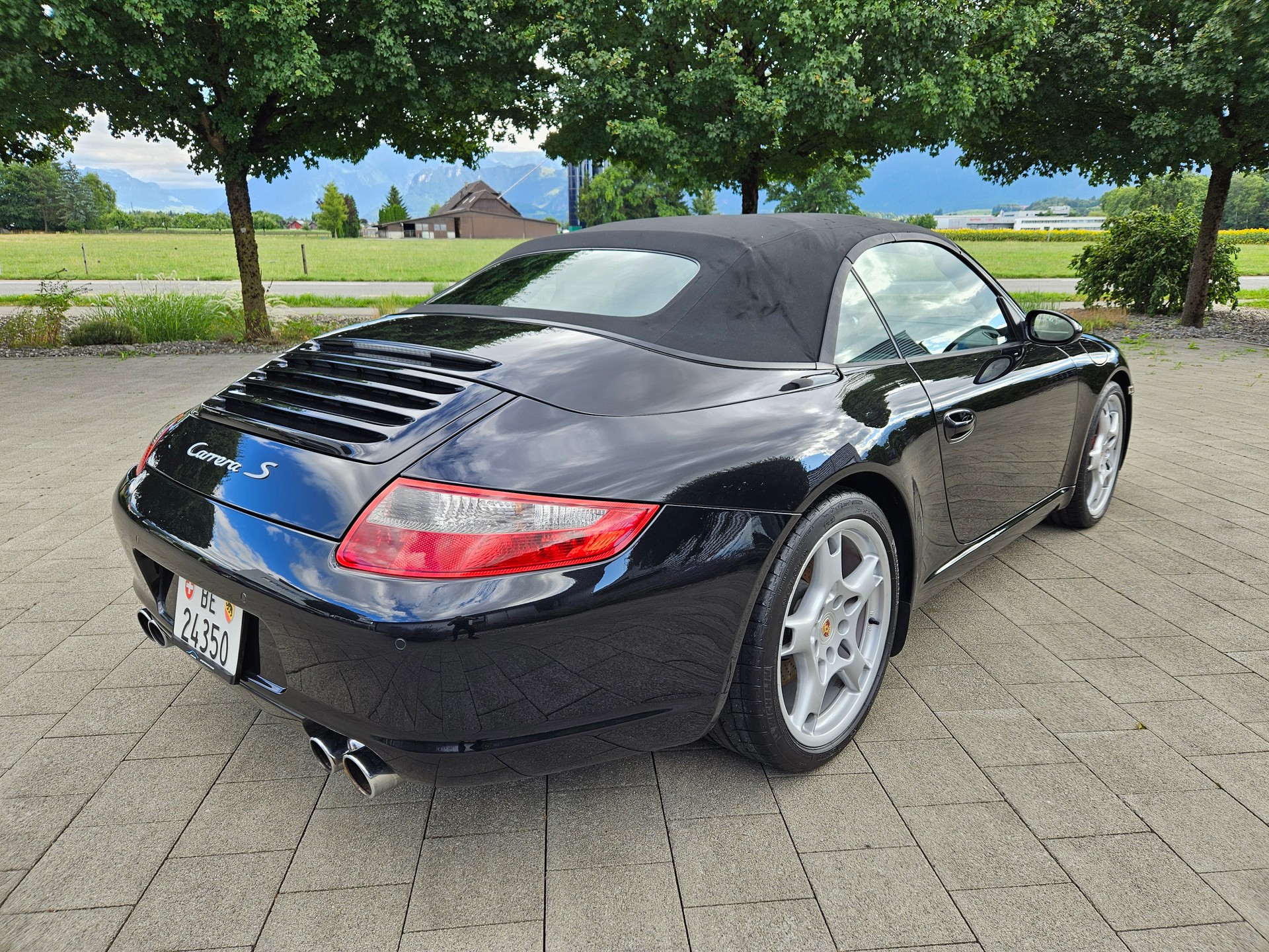 PORSCHE Carrera S-image-4