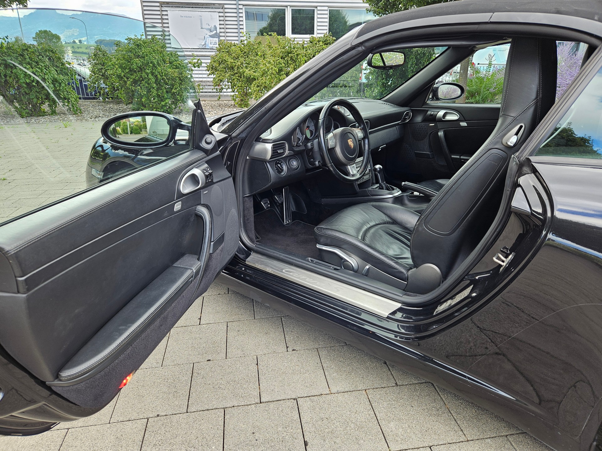 PORSCHE Carrera S-image-7