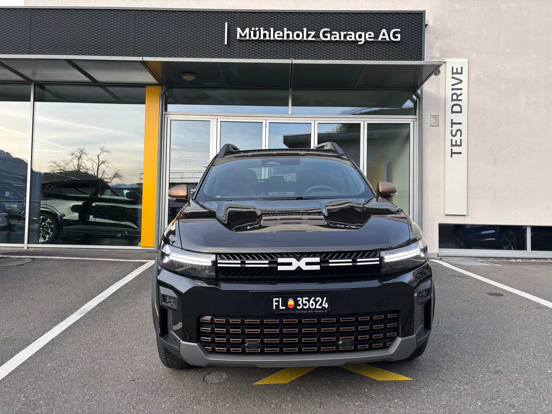DACIA Bigster Extreme Mild Hybrid 130 4X4-image-2