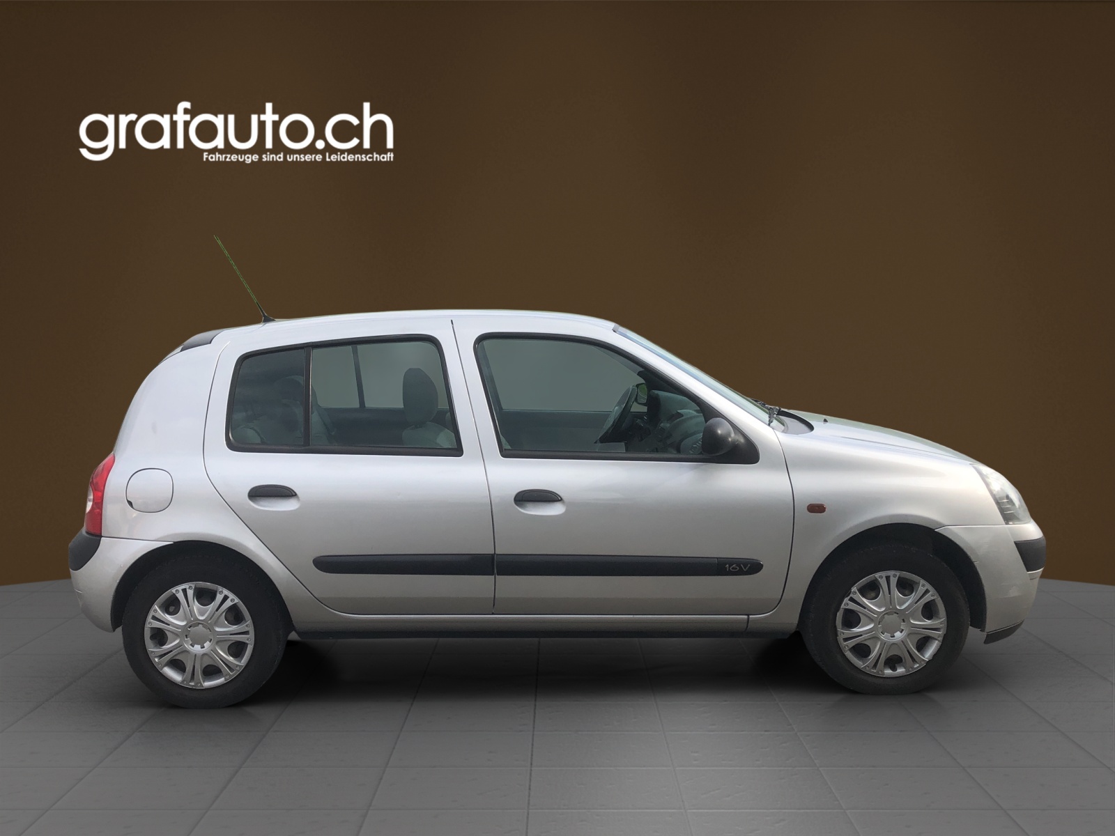 RENAULT Clio 1.2 16V 75 Expression-image-2