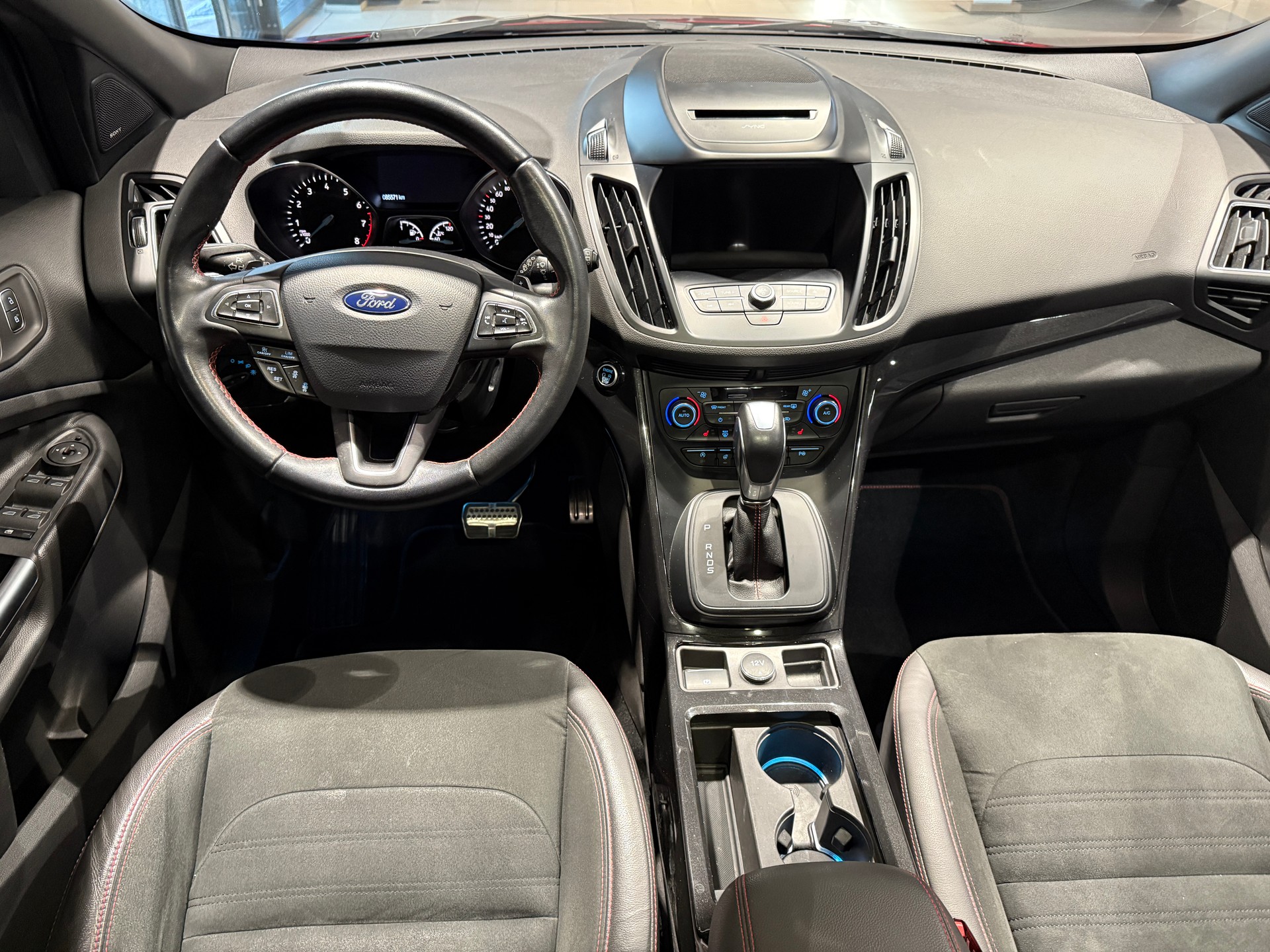 FORD Kuga 1.5 SCTi ST Line High 4WD Automatic-image-8
