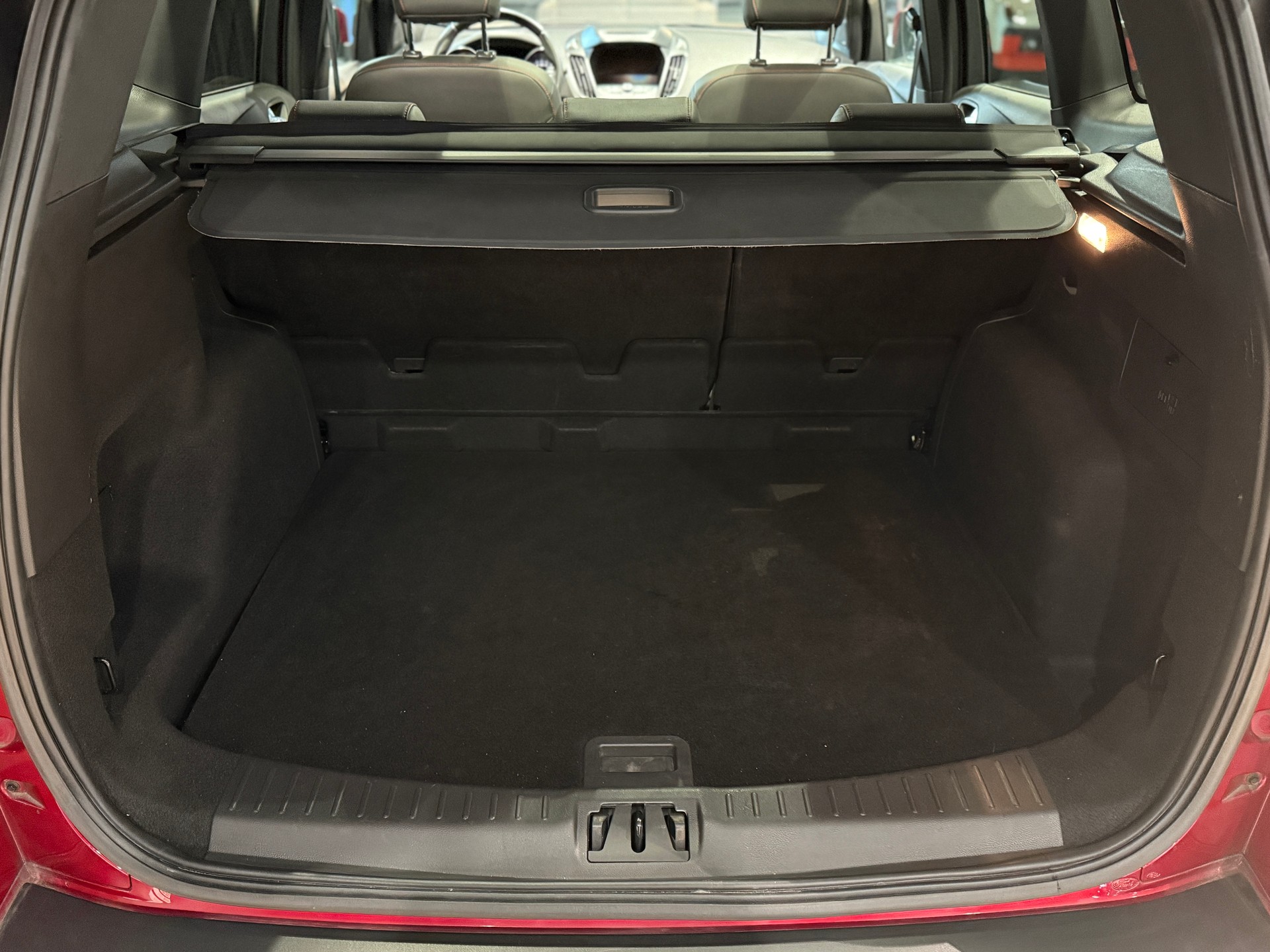 FORD Kuga 1.5 SCTi ST Line High 4WD Automatic-image-17