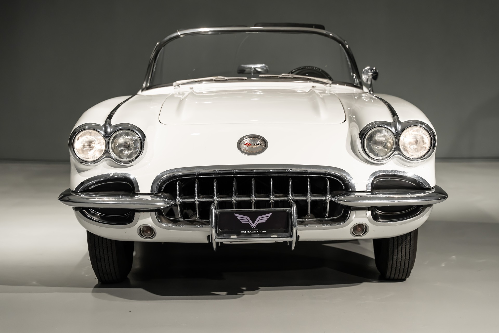 CHEVROLET Corvette C1-image-3