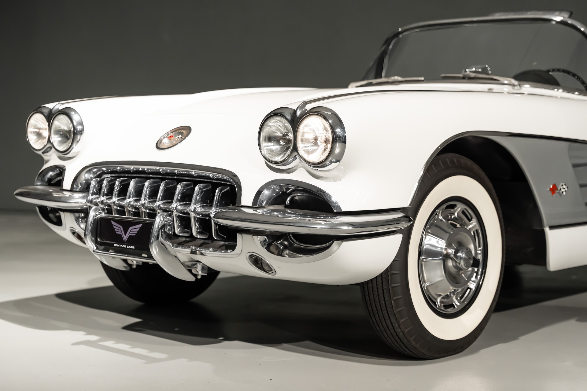 CHEVROLET Corvette C1-image-4