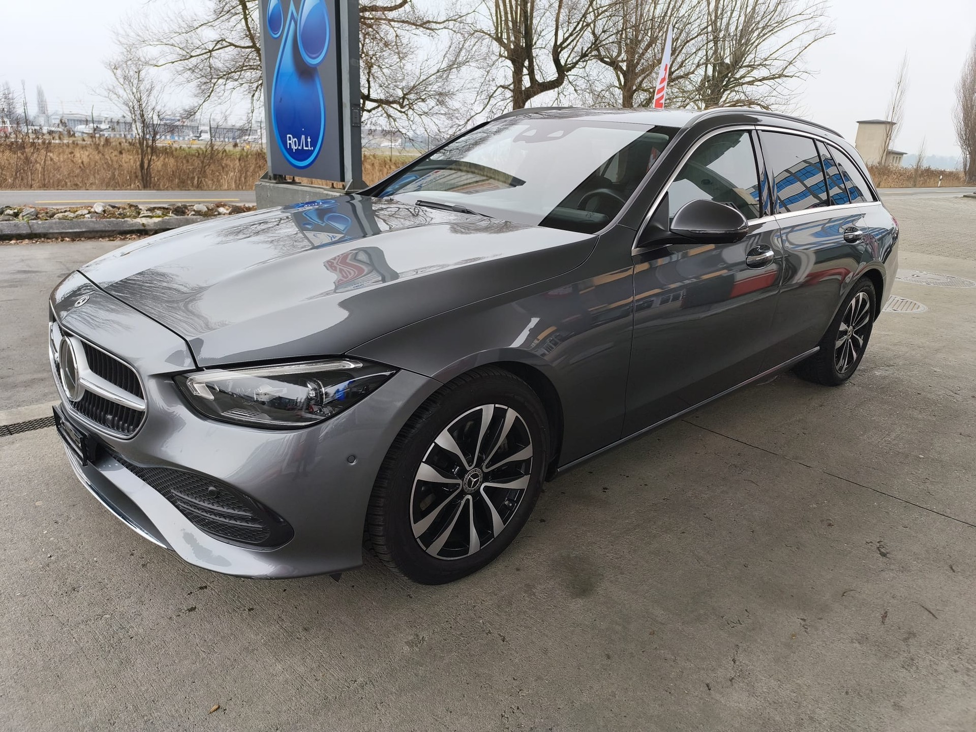 MERCEDES-BENZ MERCEDES-BENZ C 220 d T 4Matic Avantgarde-image-1