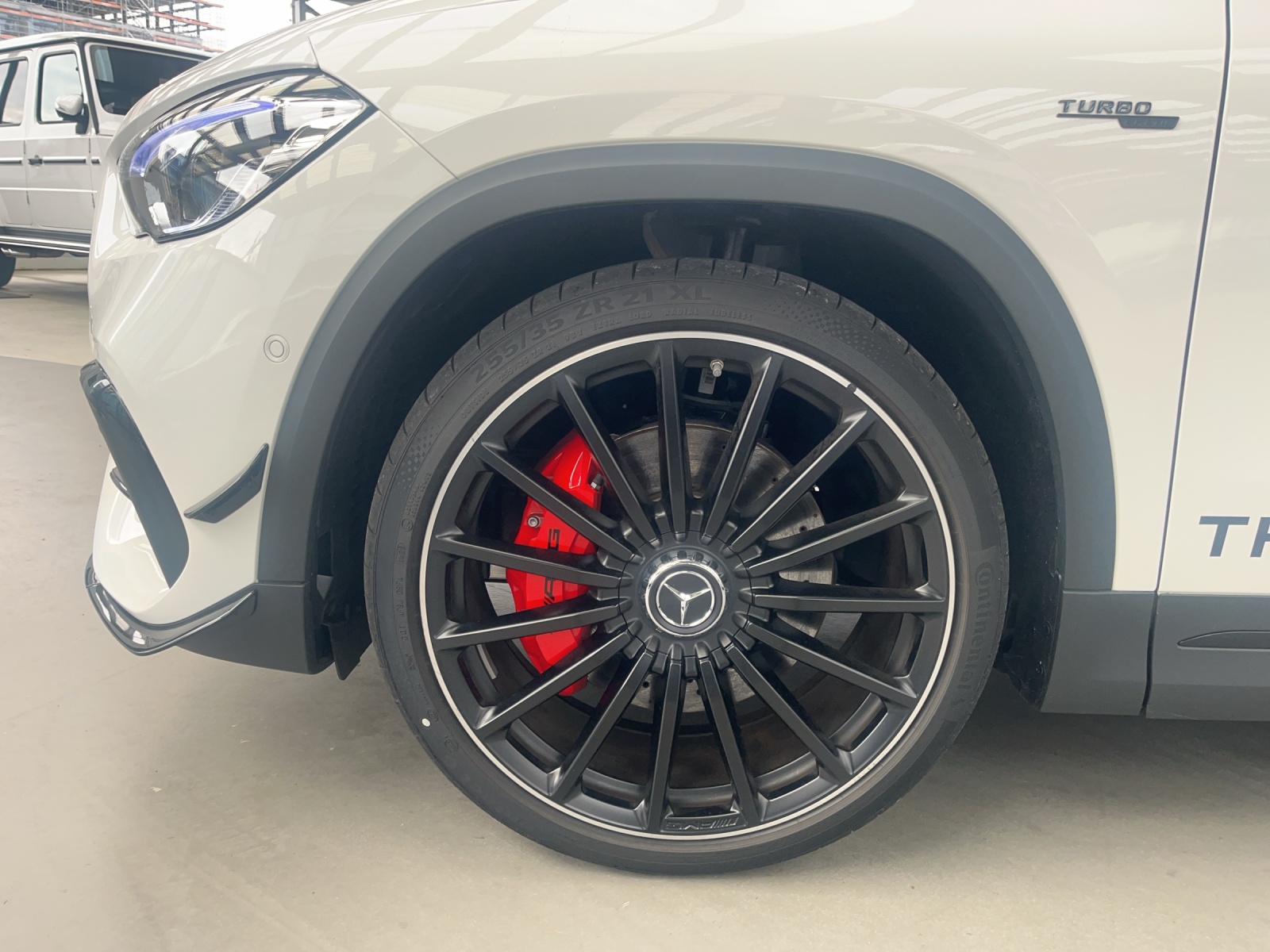 MERCEDES-BENZ GLA AMG 35 4Matic 8G-DCT-image-14
