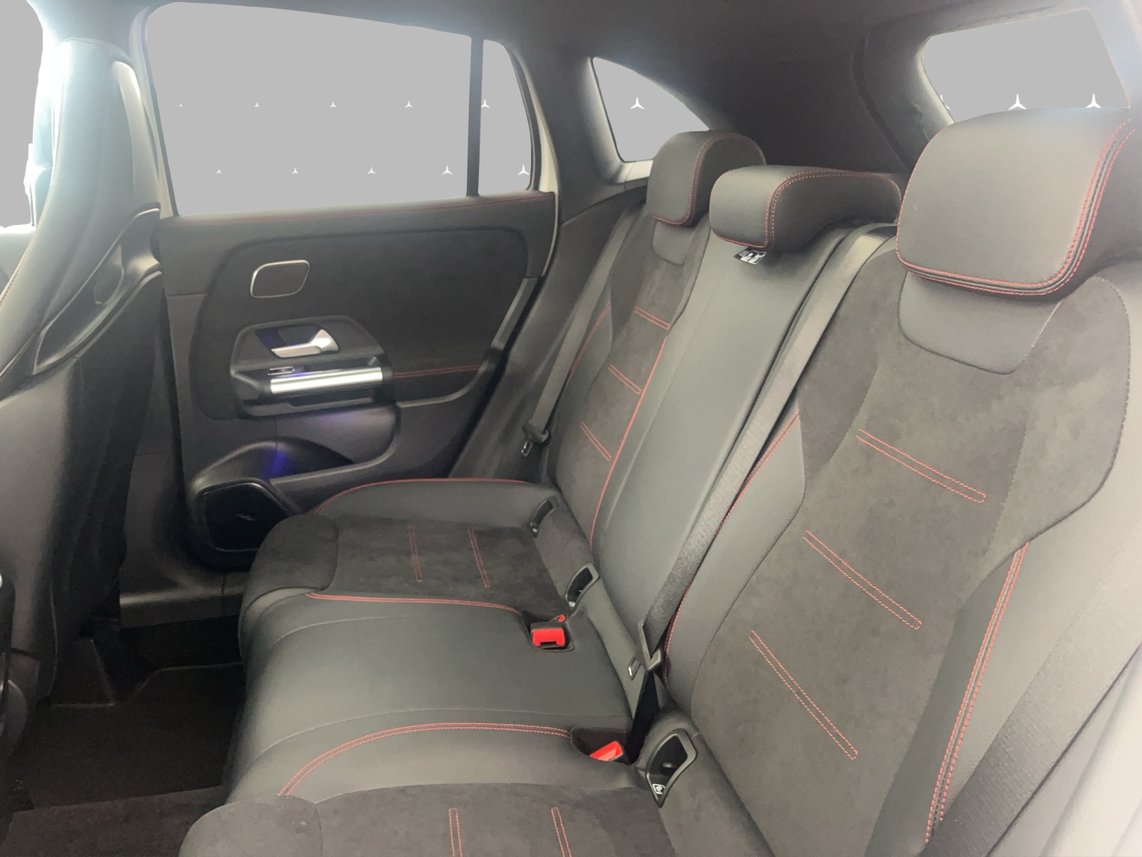 MERCEDES-BENZ GLA AMG 35 4Matic 8G-DCT-image-10