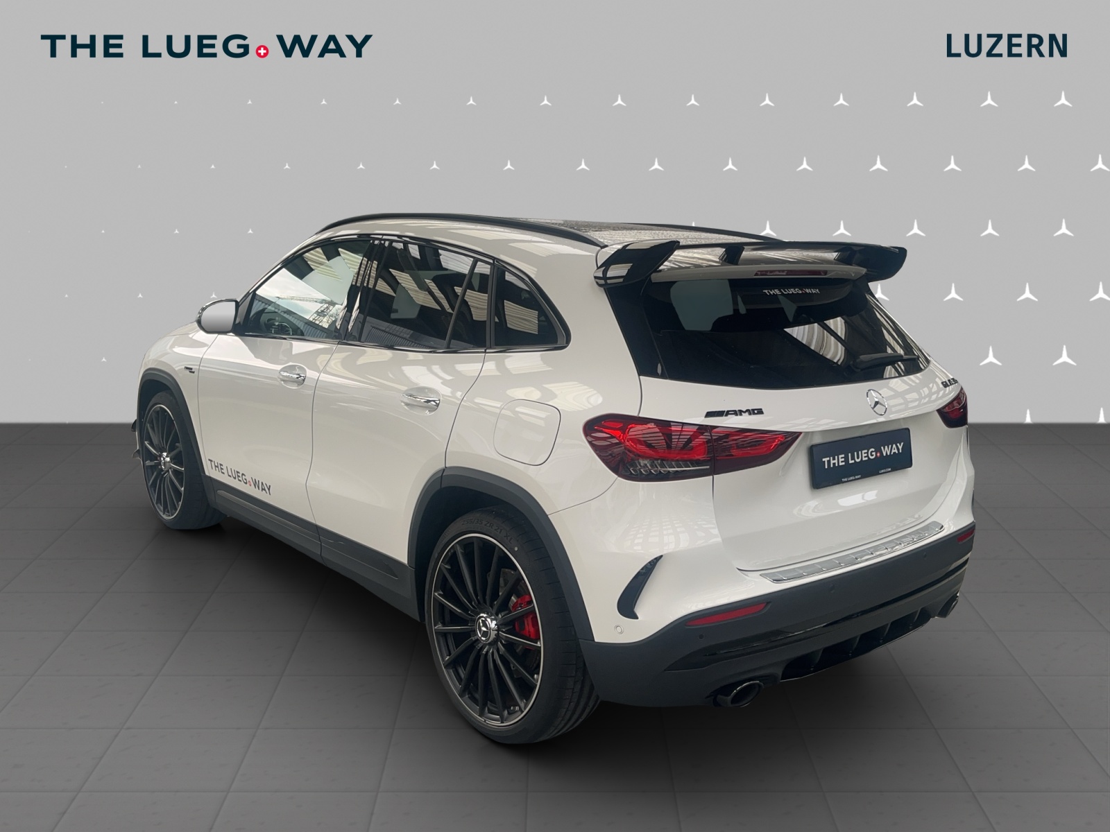 MERCEDES-BENZ GLA AMG 35 4Matic 8G-DCT-image-4