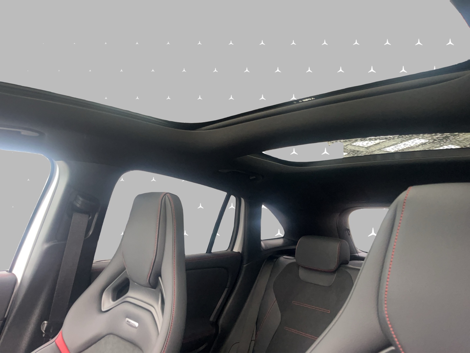 MERCEDES-BENZ GLA AMG 35 4Matic 8G-DCT-image-9