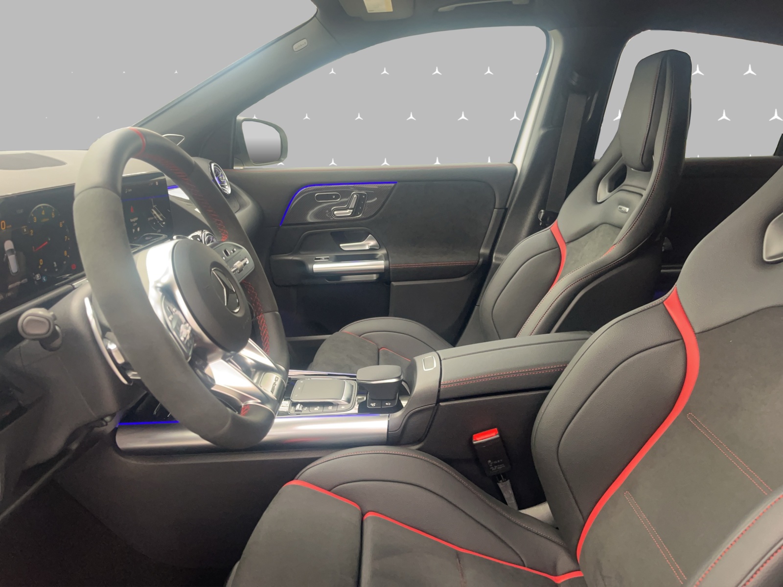 MERCEDES-BENZ GLA AMG 35 4Matic 8G-DCT-image-8