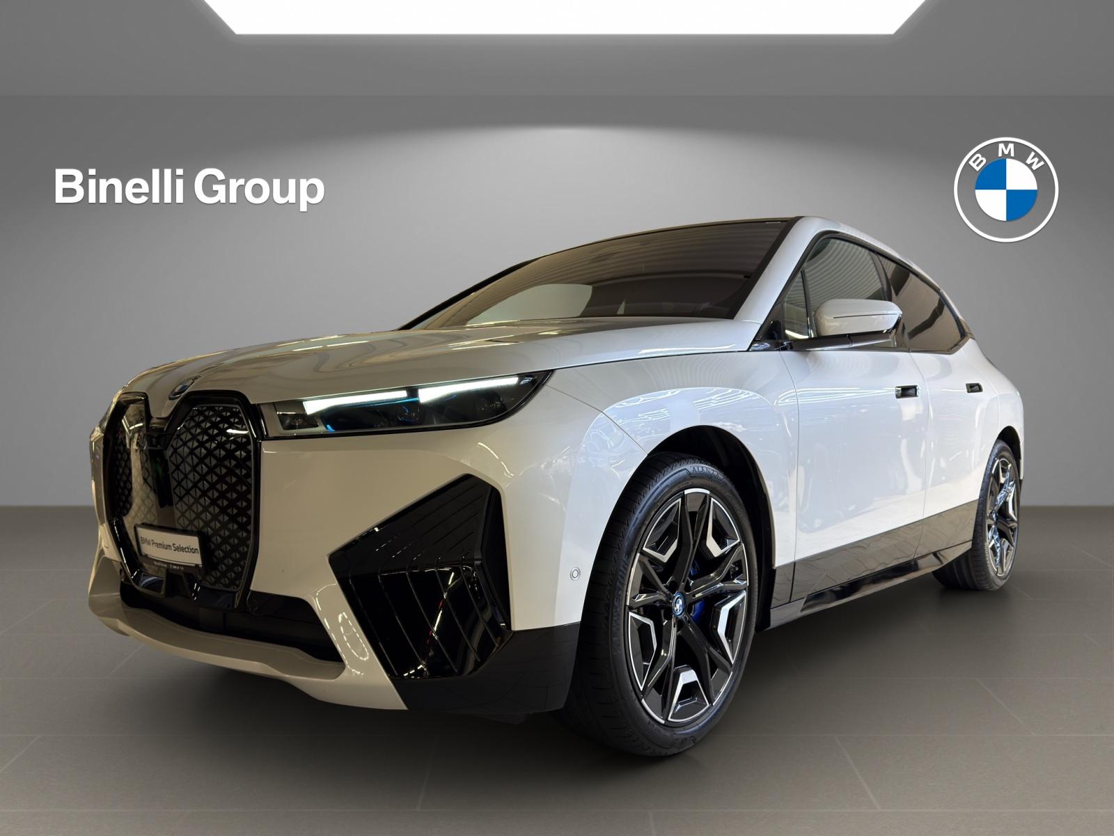BMW iX xDrive40-image-0