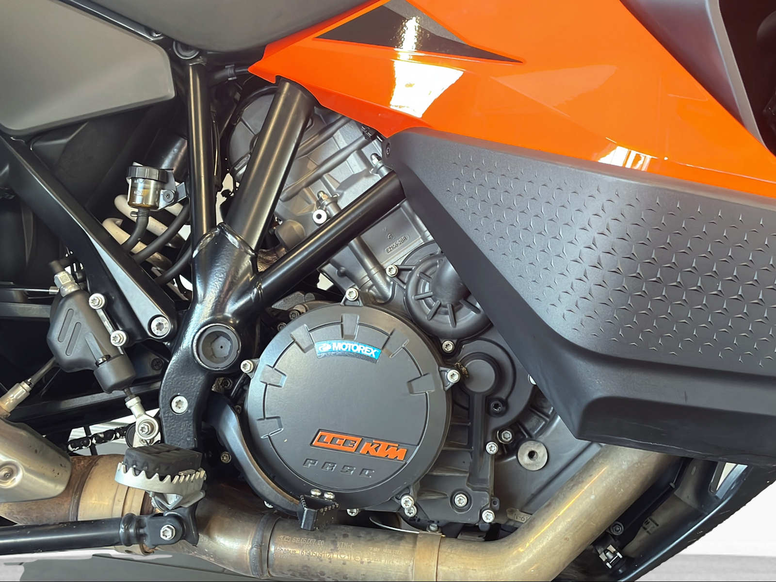 KTM 1290 Super Adventure S ABS-image-10