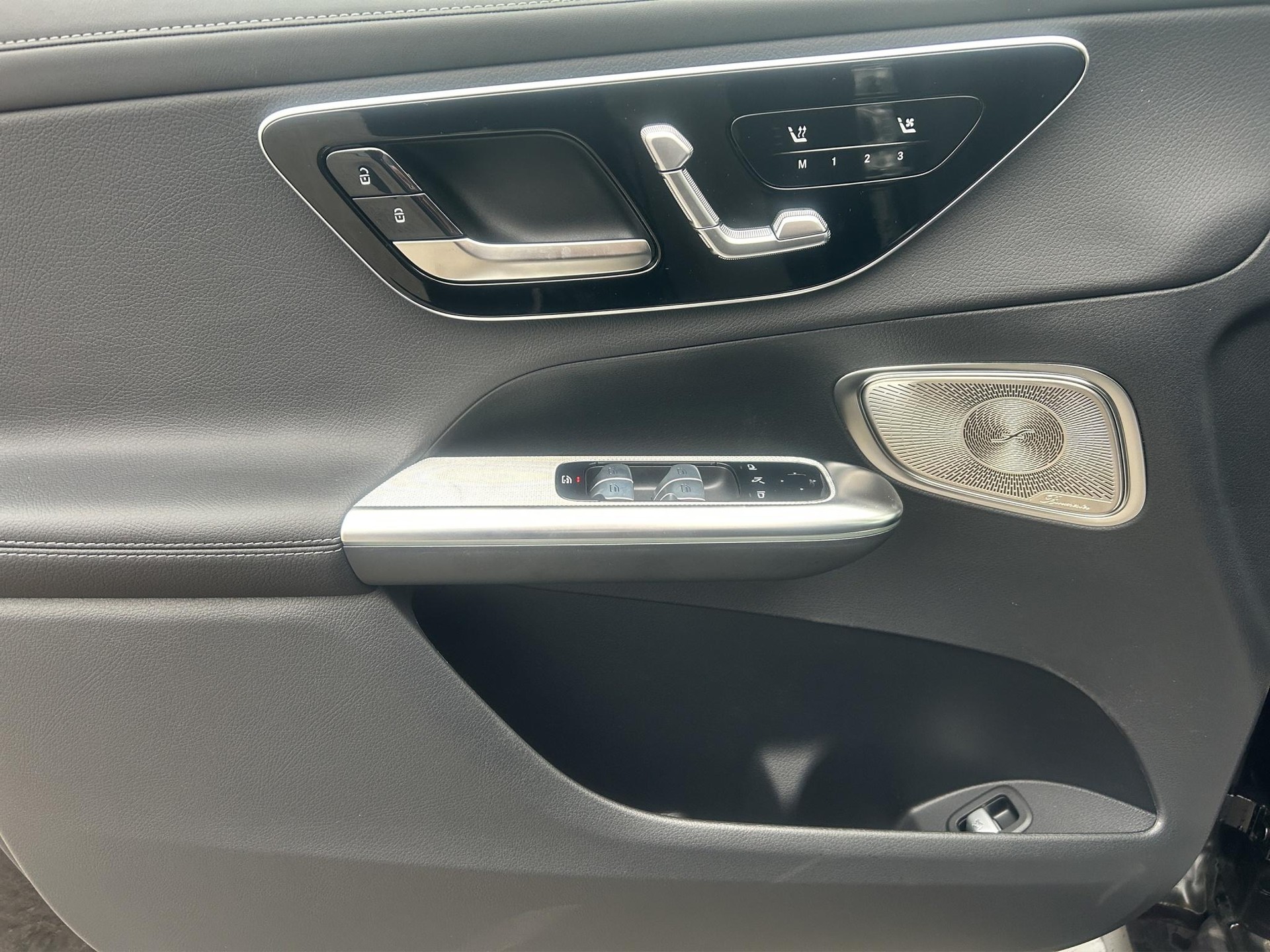 MERCEDES-BENZ GLC 450 d AMG Line 4matic-image-14