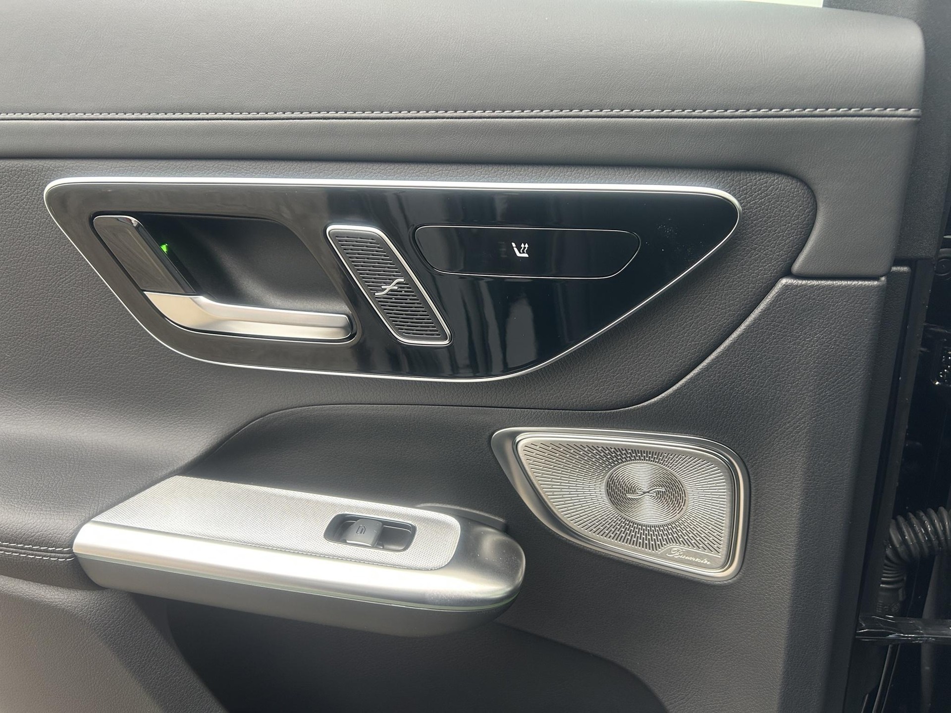 MERCEDES-BENZ GLC 450 d AMG Line 4matic-image-18