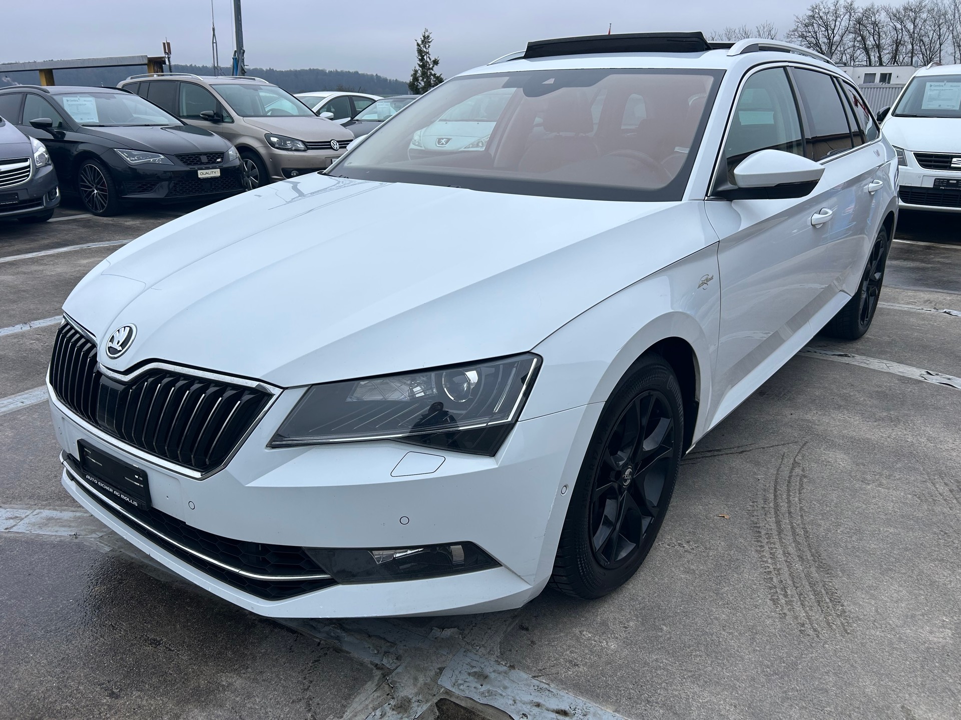 SKODA Superb Combi 2.0 TSI L&K DSG 4x4-image-0