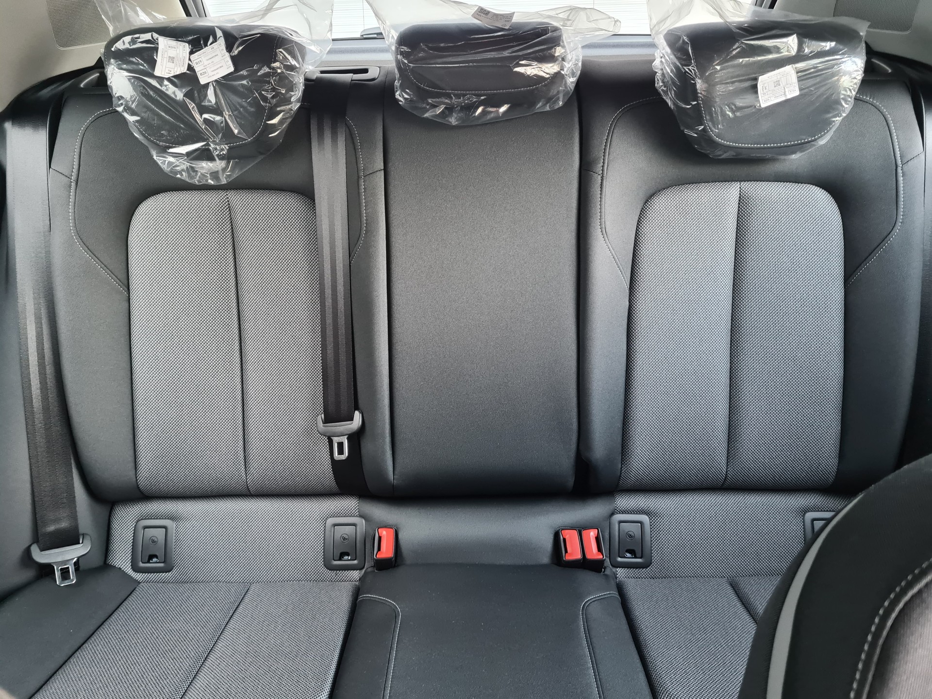 AUDI Q2 35 TFSI S line S-tronic-image-14
