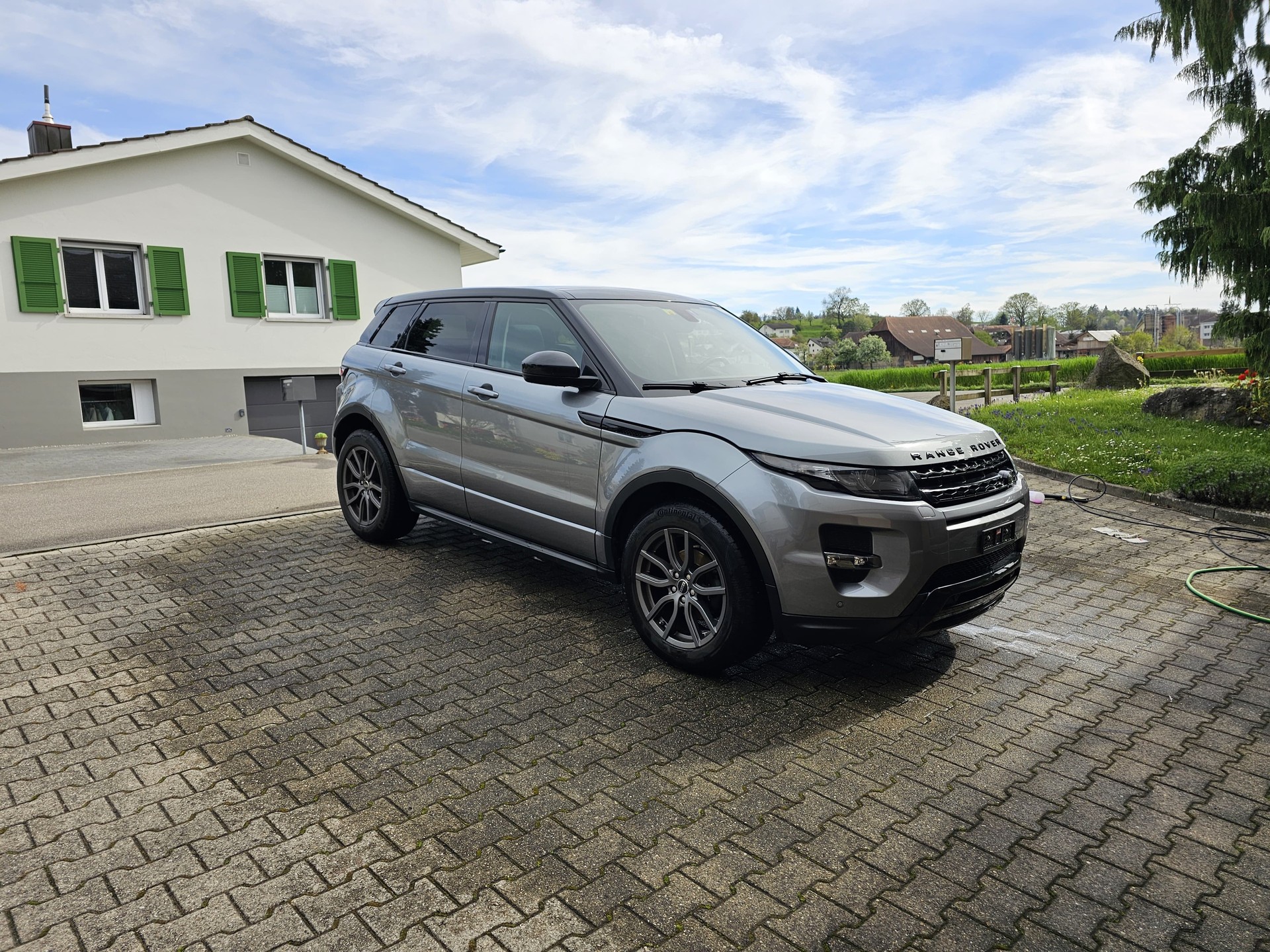 LAND ROVER Range Rover Evoque 2.0 Si4 Dynamic AT9-image-1