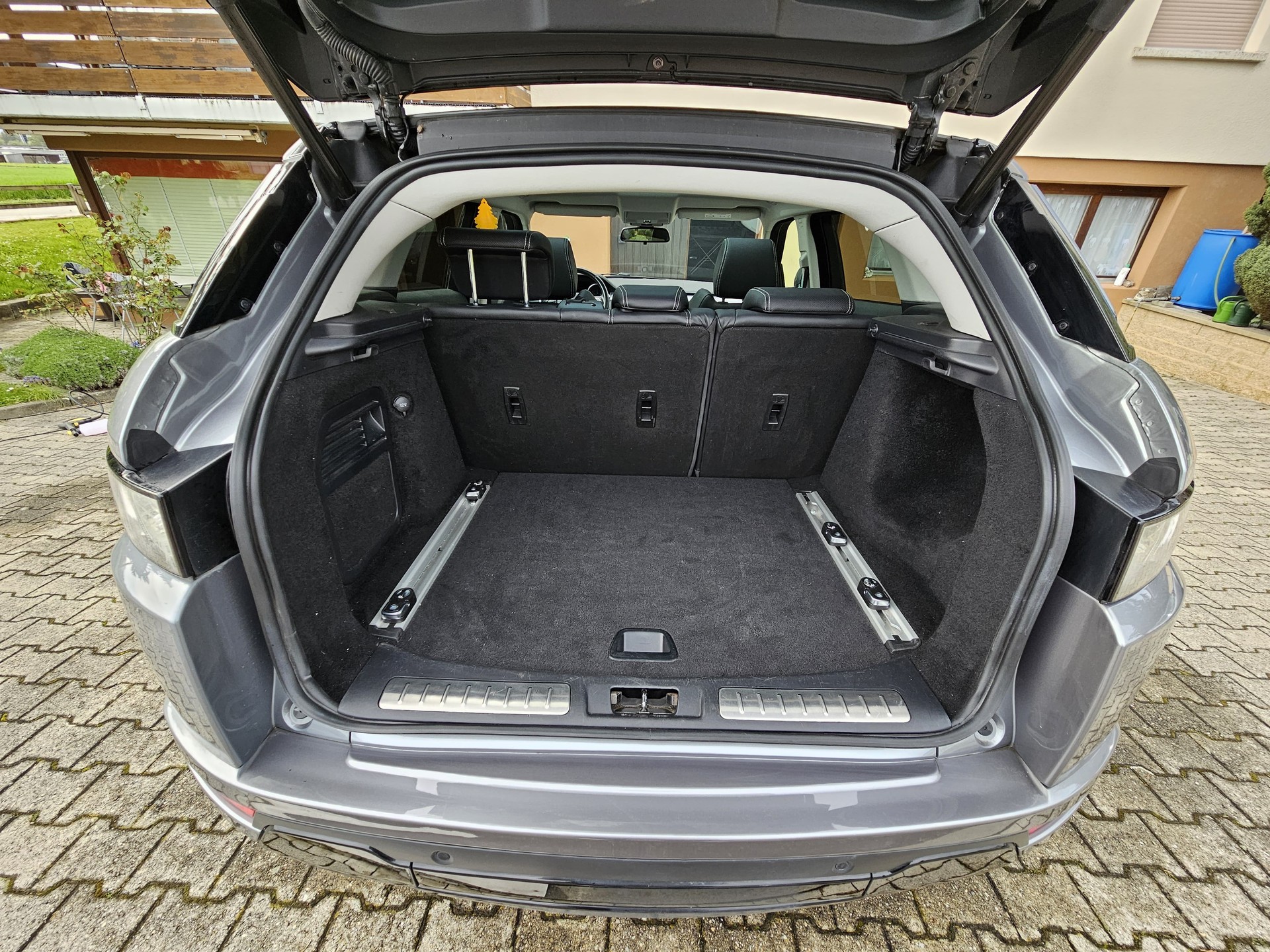 LAND ROVER Range Rover Evoque 2.0 Si4 Dynamic AT9-image-5
