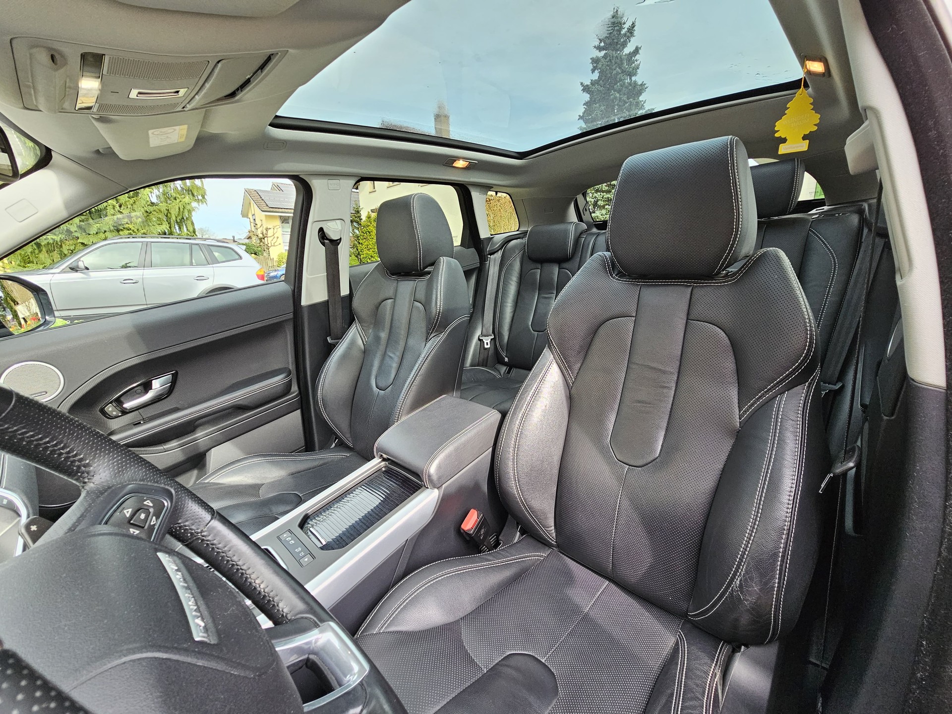 LAND ROVER Range Rover Evoque 2.0 Si4 Dynamic AT9-image-3