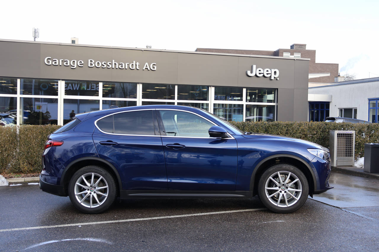 ALFA ROMEO Stelvio 2.0 Q4 280 First Edition-image-1