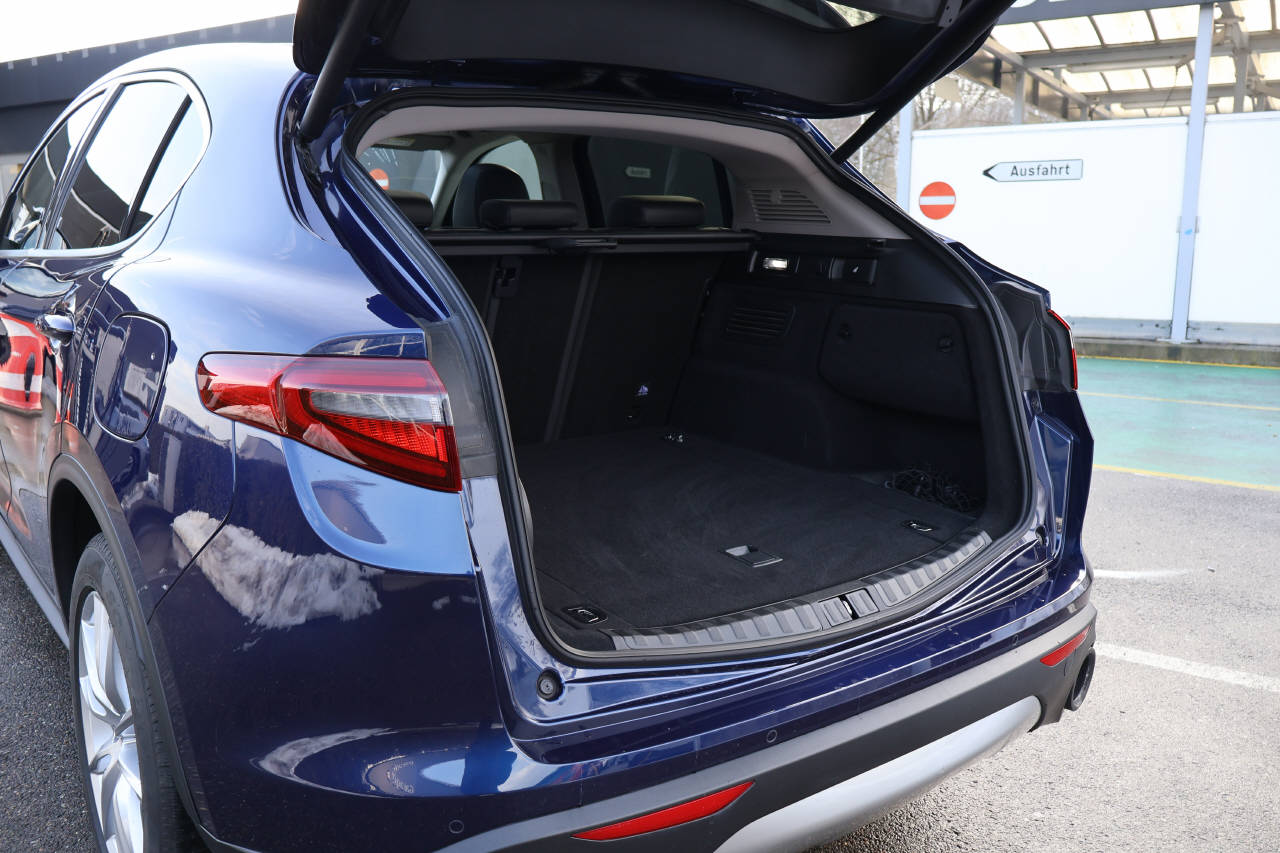 ALFA ROMEO Stelvio 2.0 Q4 280 First Edition-image-4