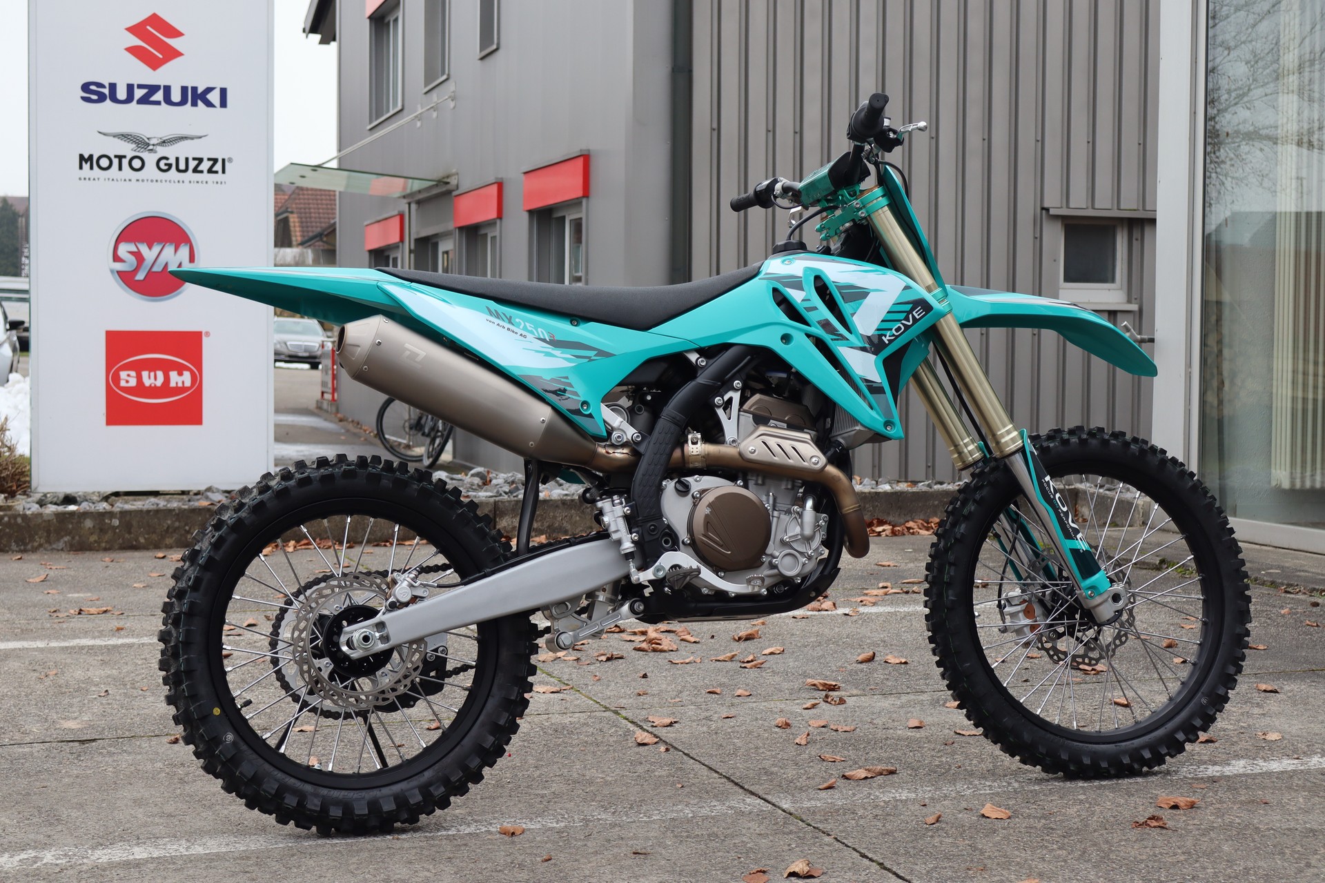 KOVE 250 MX R-showroom-element-2