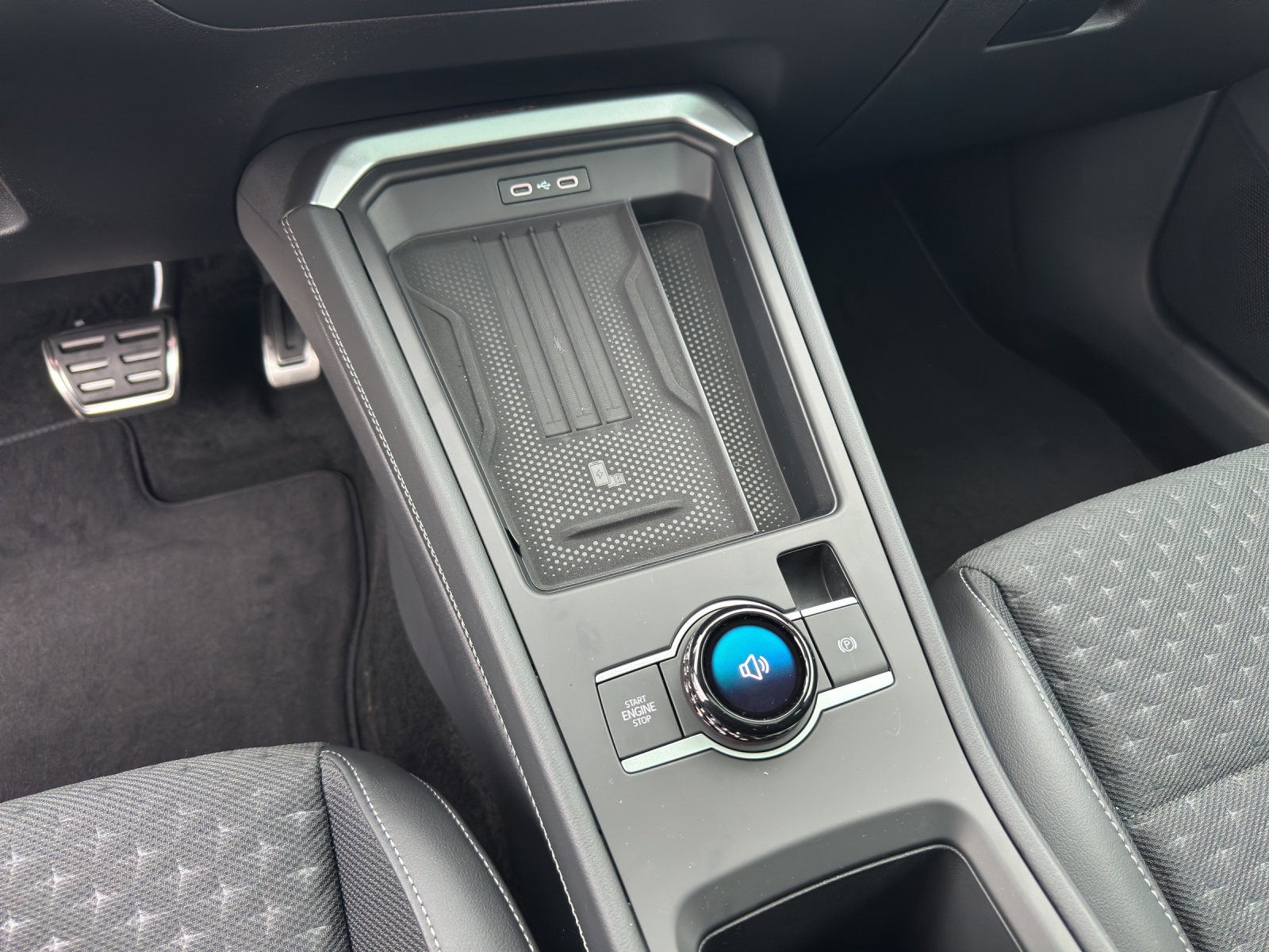 VW T-Roc 1.5 eTSI mHEV R-Line DSG-image-14