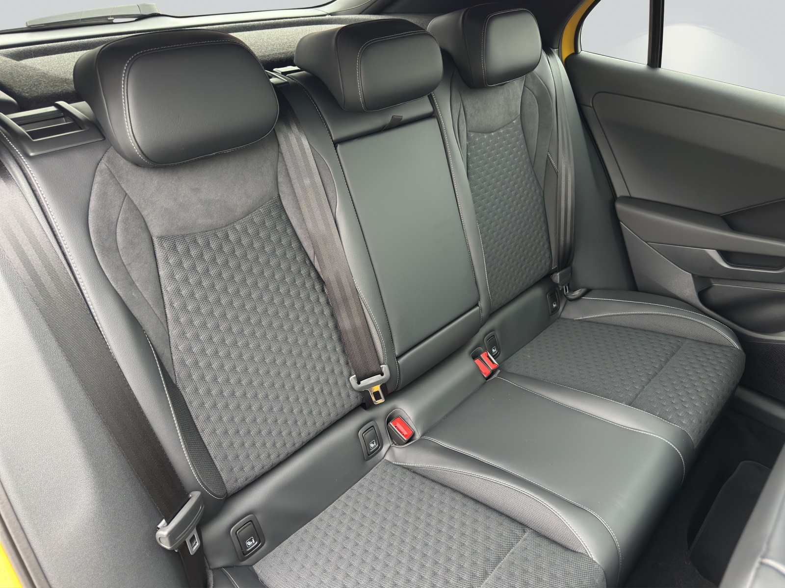 VW T-Roc 1.5 eTSI mHEV R-Line DSG-image-8
