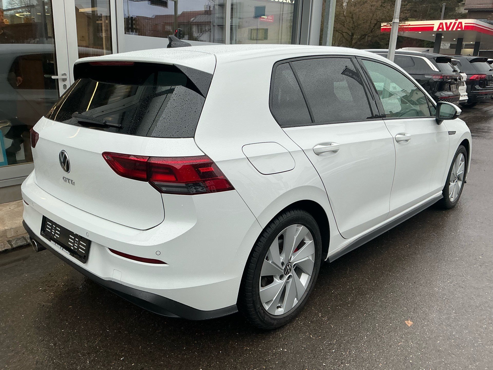 VW Golf GTD 2.0 TDI DSG 200PS *** ANHÄNGERKUPPLUNG & 8FACH BEREIFT ***-image-3
