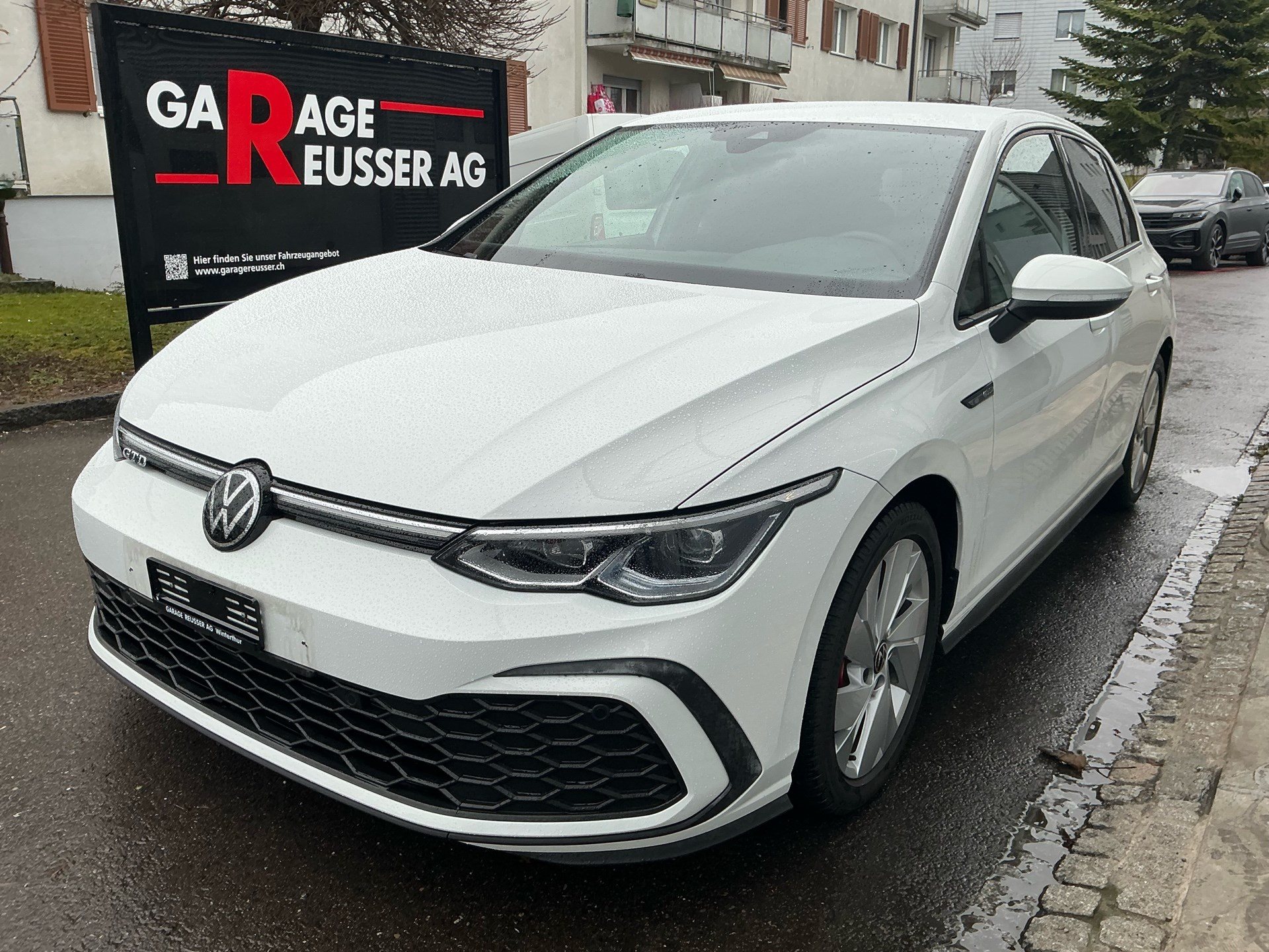 VW Golf GTD 2.0 TDI DSG 200PS *** ANHÄNGERKUPPLUNG & 8FACH BEREIFT ***-image-0