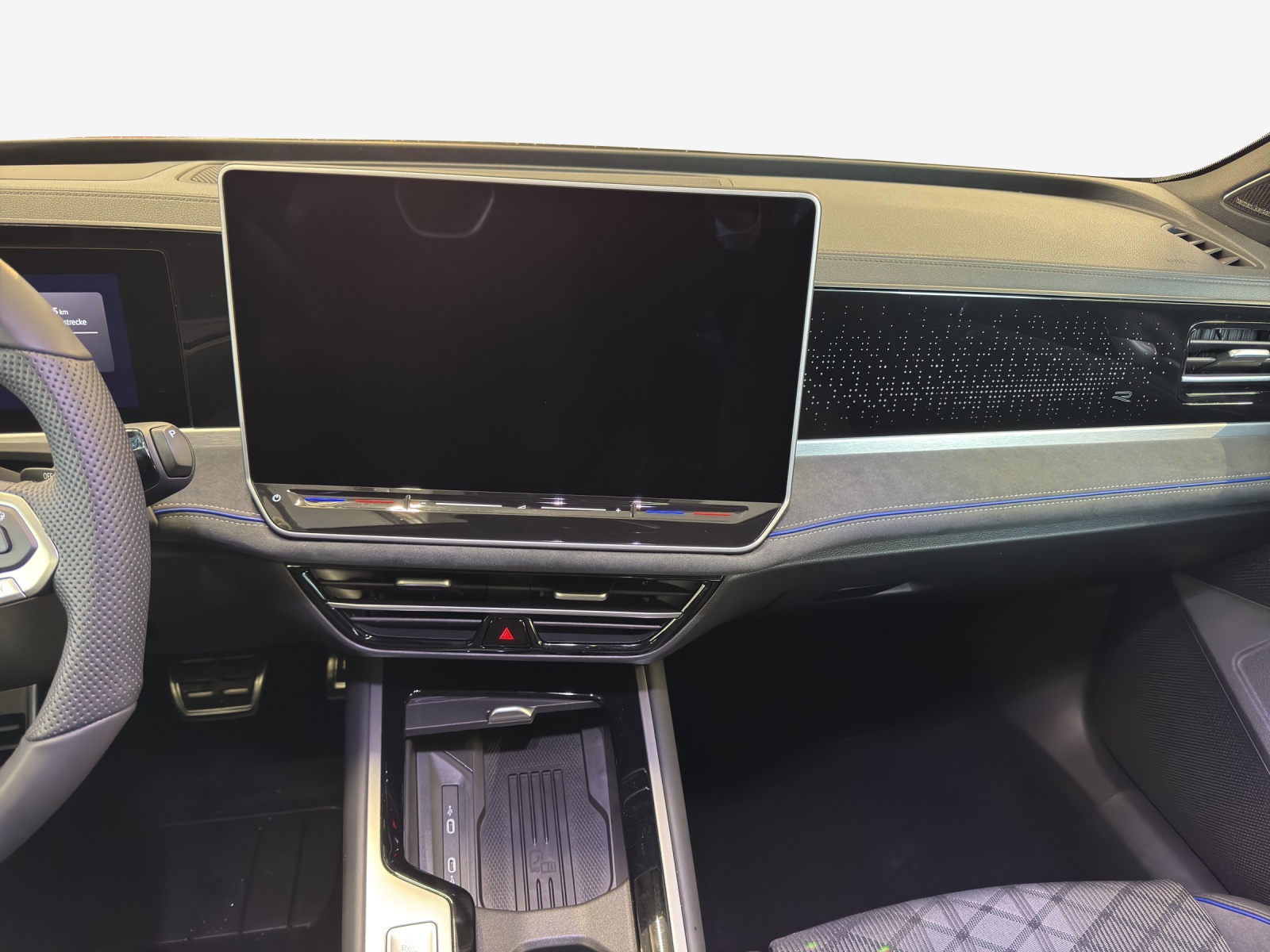 VW Passat Variant 2.0 TSI evo4 R-Line 4 Motion DSG-image-10