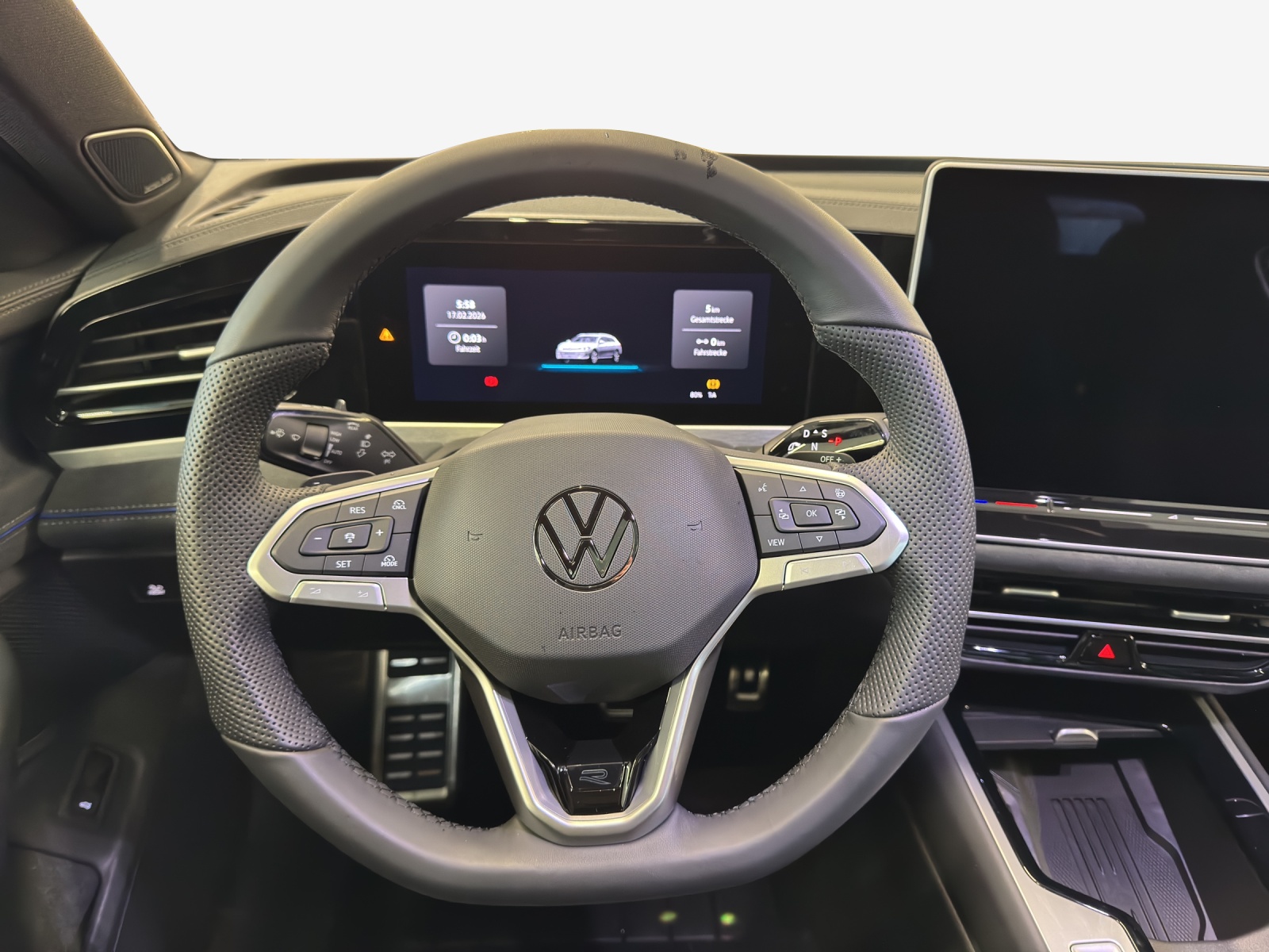 VW Passat Variant 2.0 TSI evo4 R-Line 4 Motion DSG-image-9