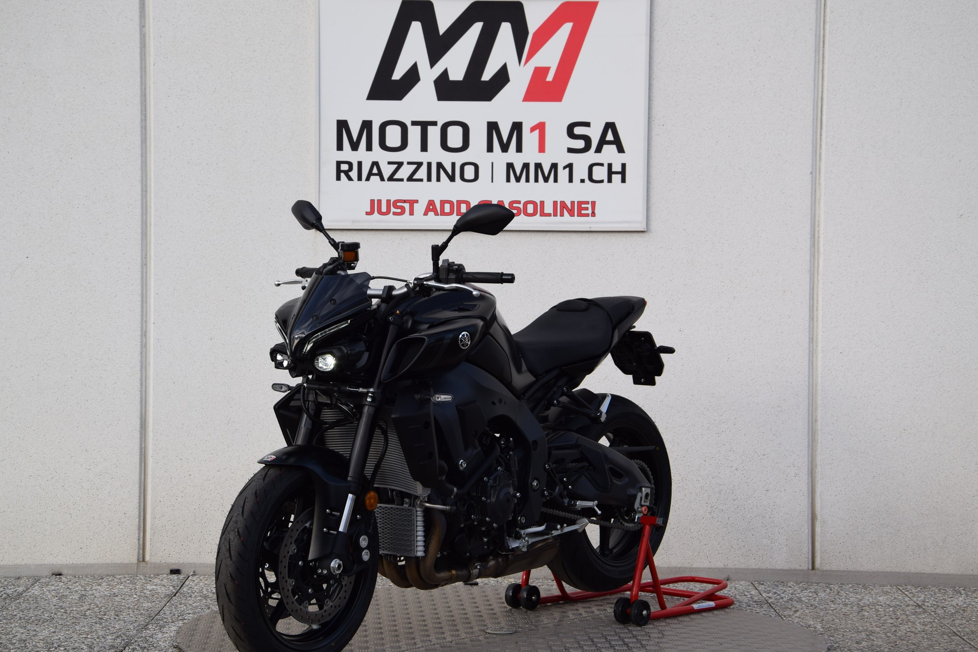 YAMAHA MT-10 ABS-showroom-element-3