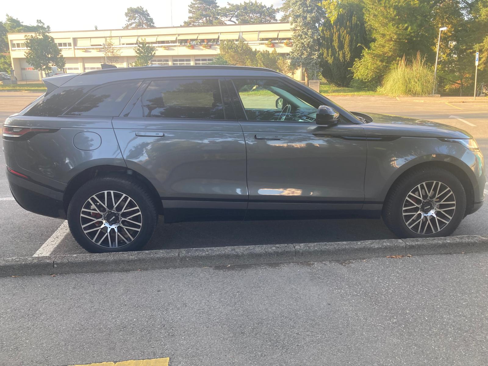 LAND ROVER Range Rover Velar D 180 Automatic-image-1